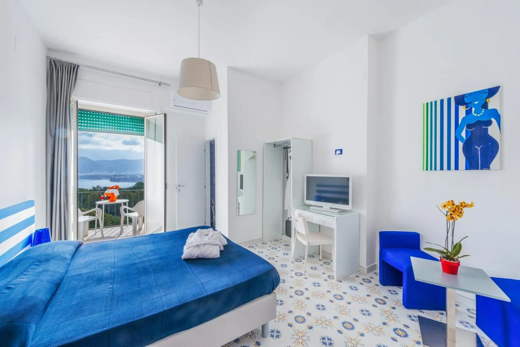 Bedroom, Bed in Hotel Spicy