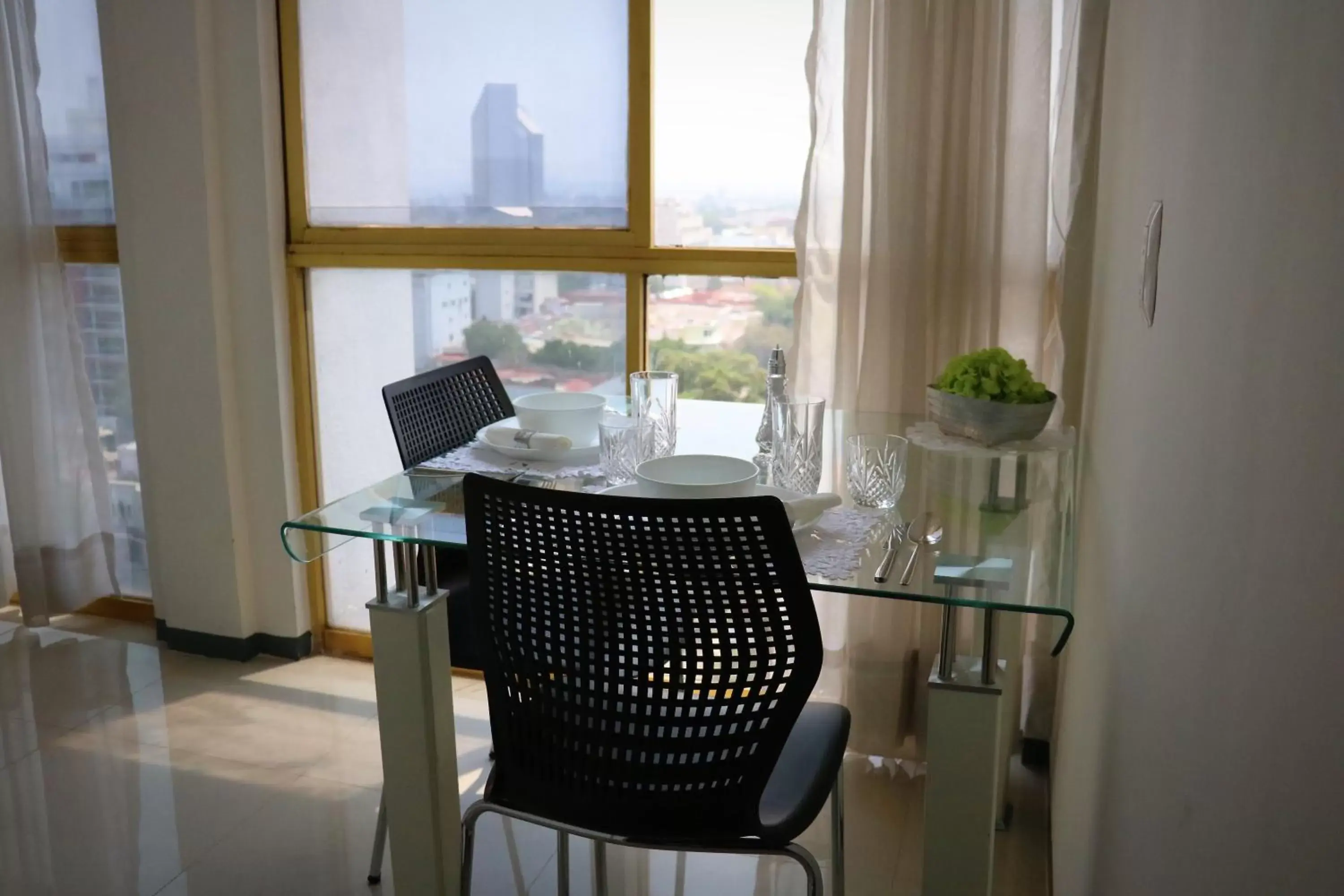 Dining Area in Hotel Suites Bernini