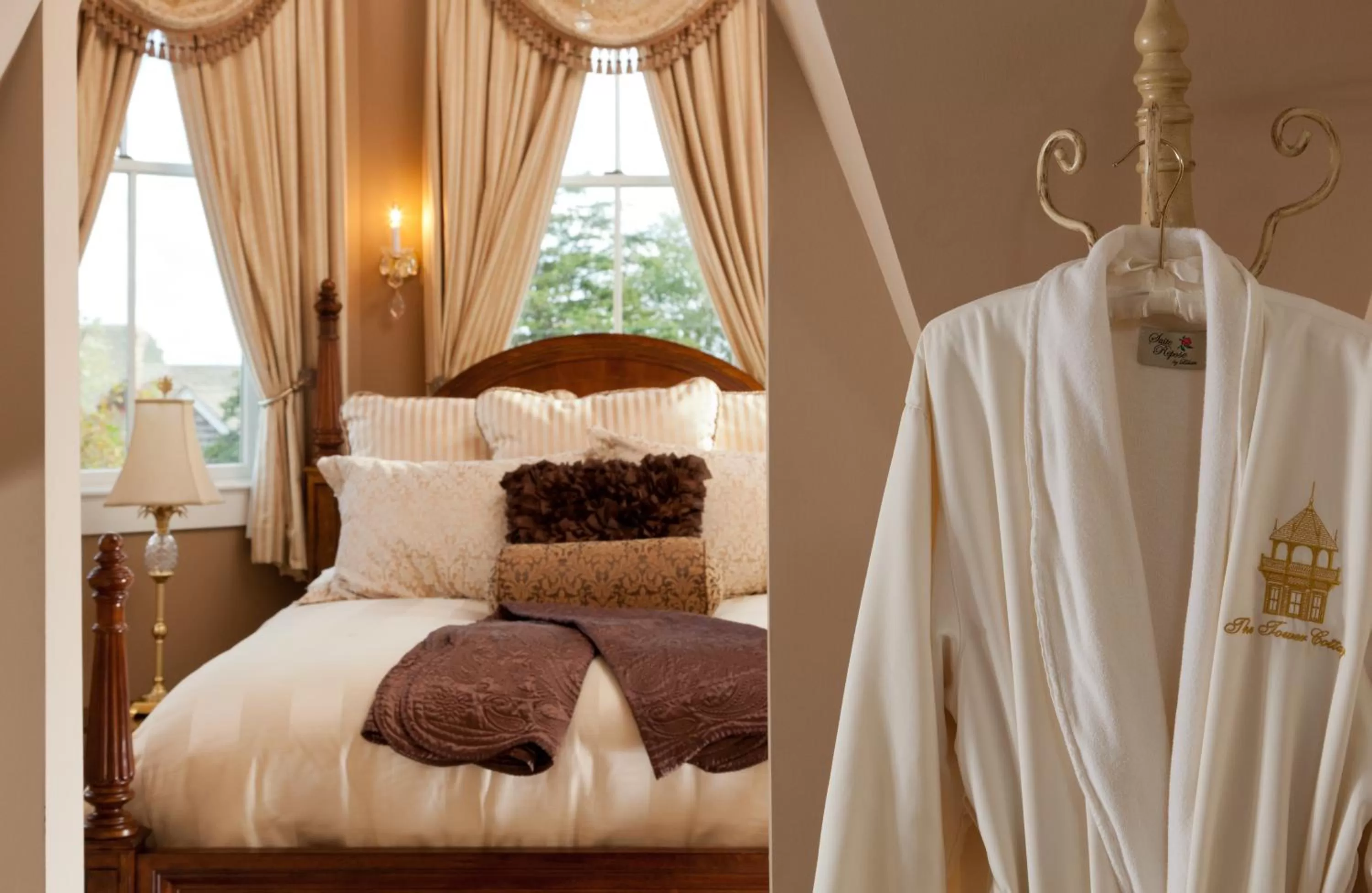 Bedroom, Bed in The Tower Cottage Bed and Breakfast