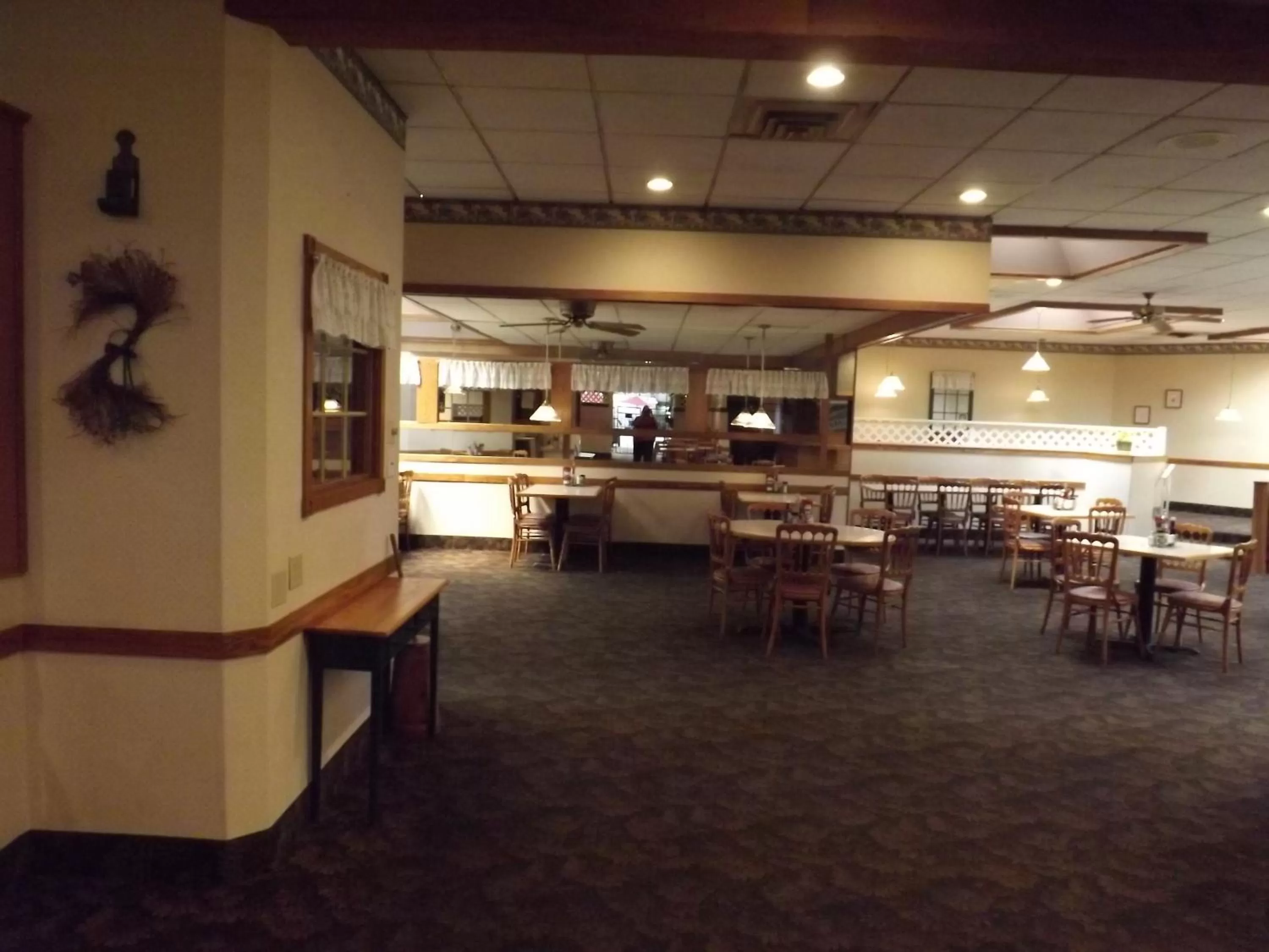 Restaurant/places to eat in Ramada by Wyndham Sterling