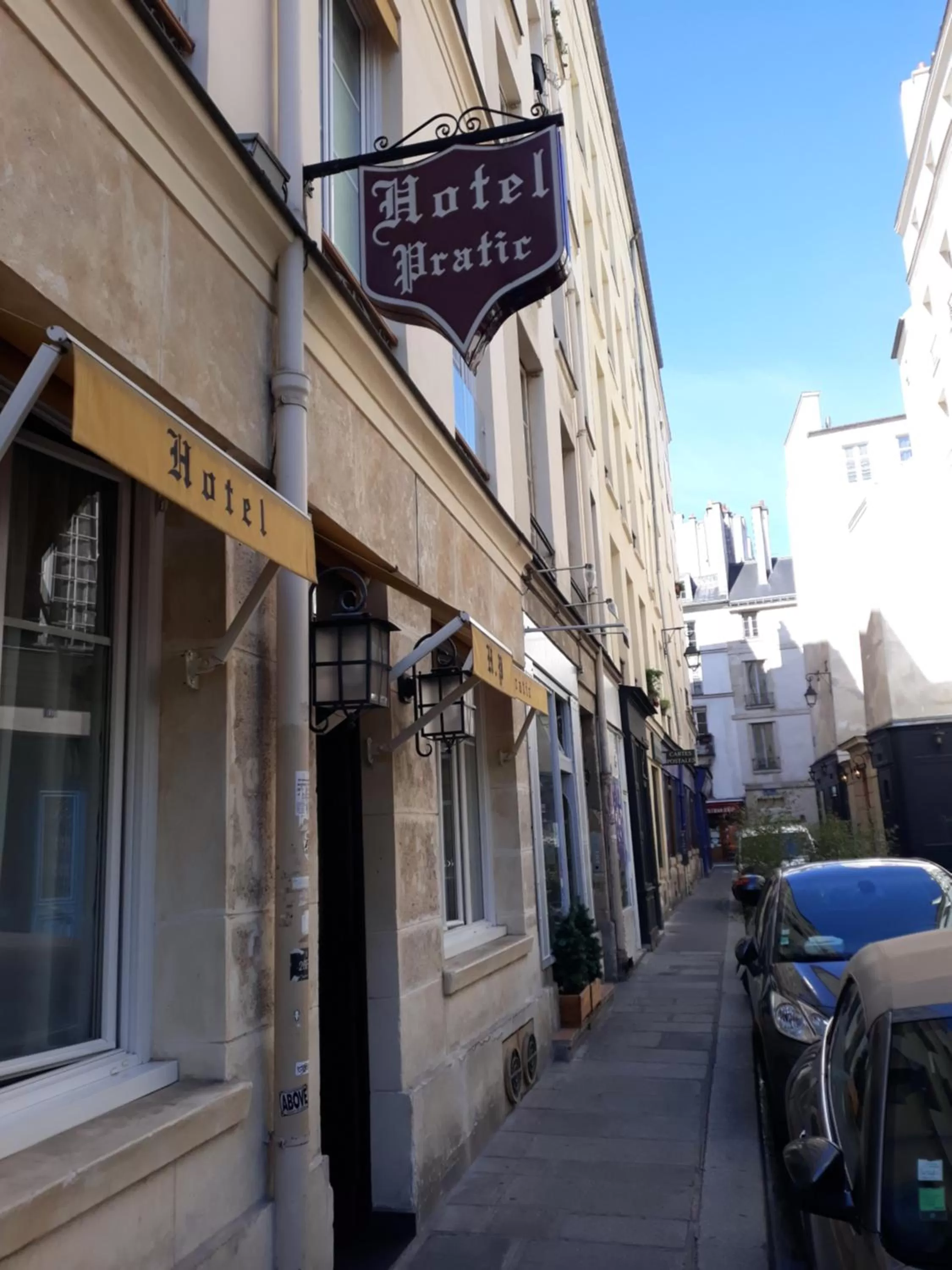 Property building in Pratic Hotel