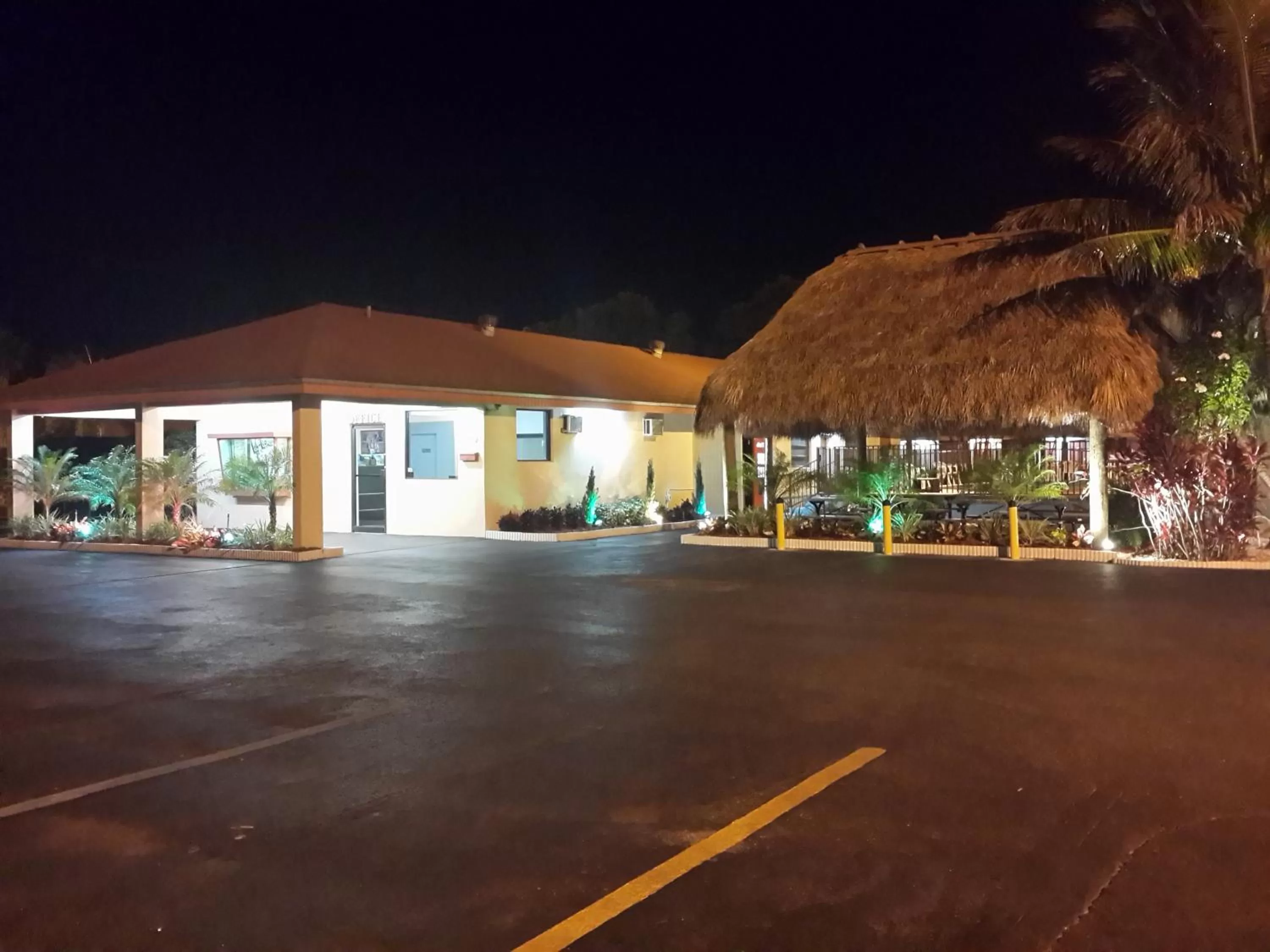 Facade/entrance in Super 8 by Wyndham Florida City/Homestead/Everglades