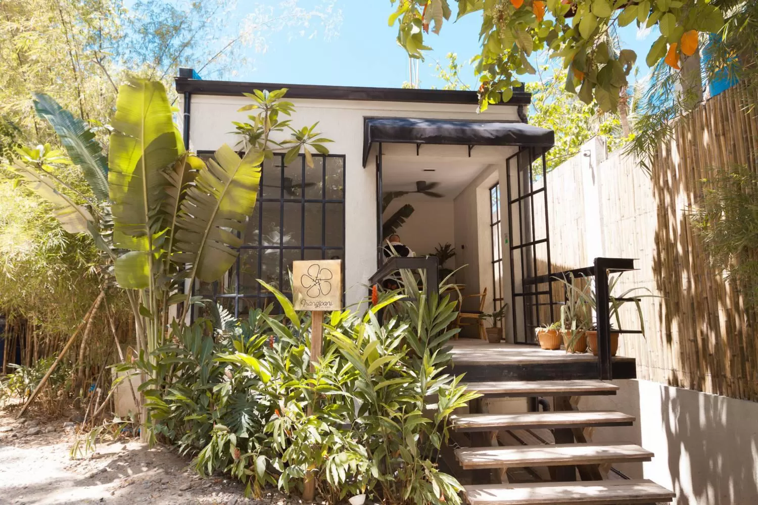 Facade/entrance in Frangipani El Nido
