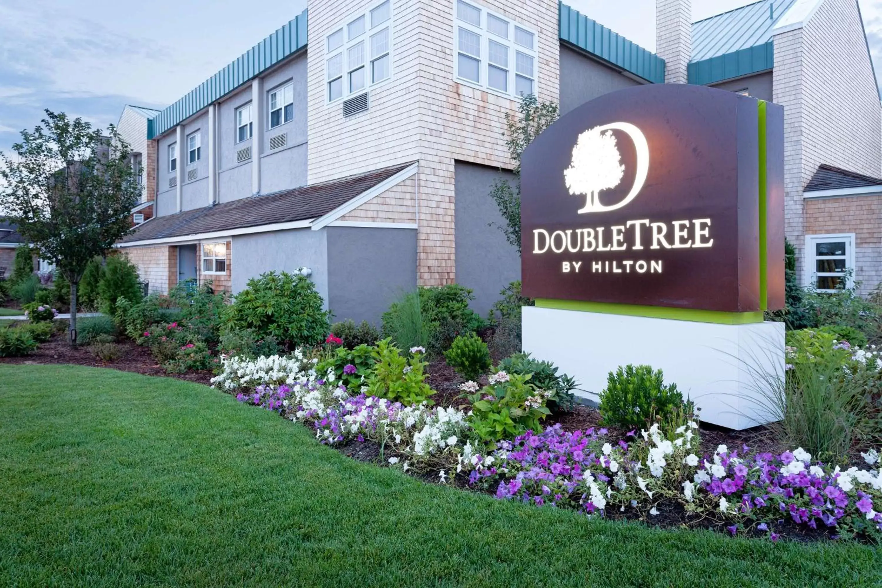 DoubleTree by Hilton Cape Cod - Hyannis DoubleTree by Hilton Cape Cod - Hyannis