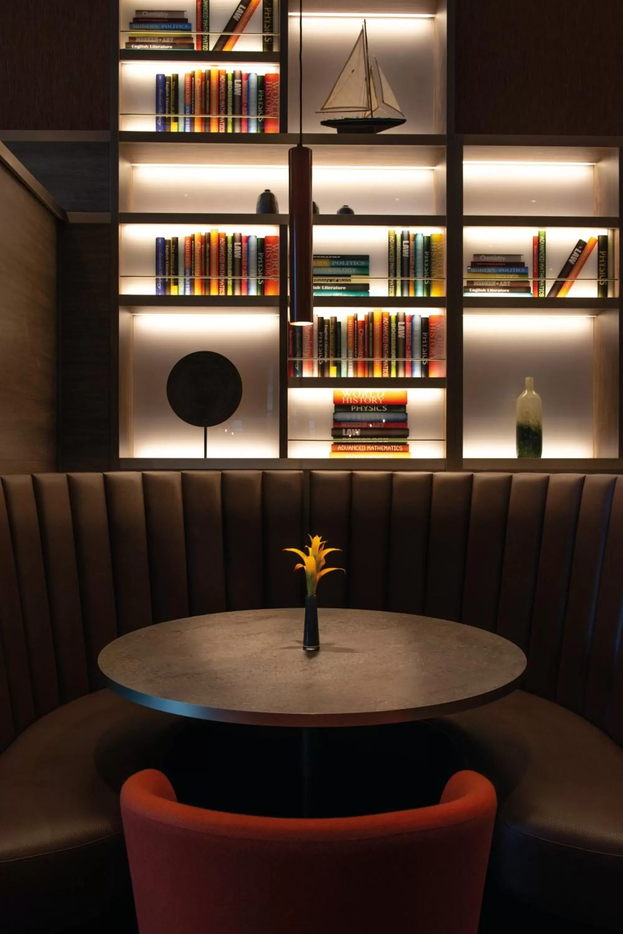 Restaurant/places to eat, Lounge/Bar in Leonardo Royal Hotel Amsterdam
