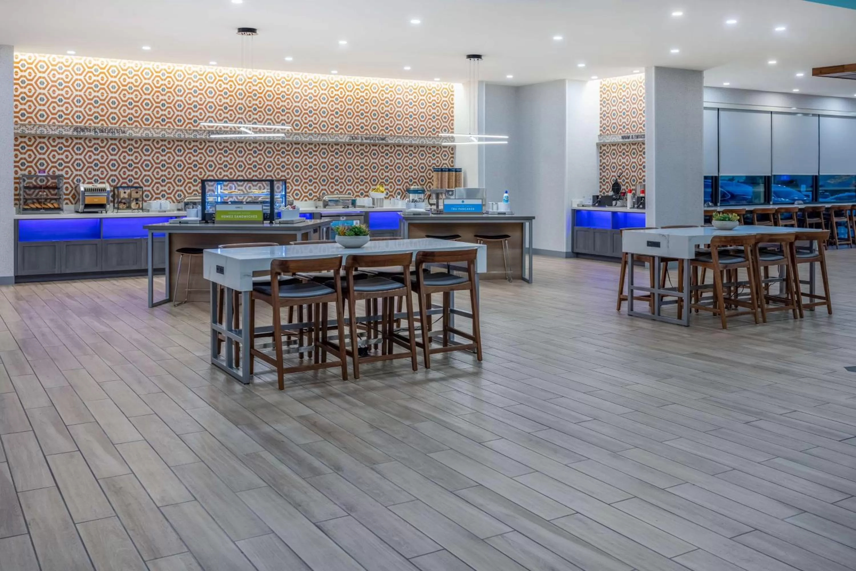 Breakfast in Tru By Hilton Pensacola Airport Medical Center