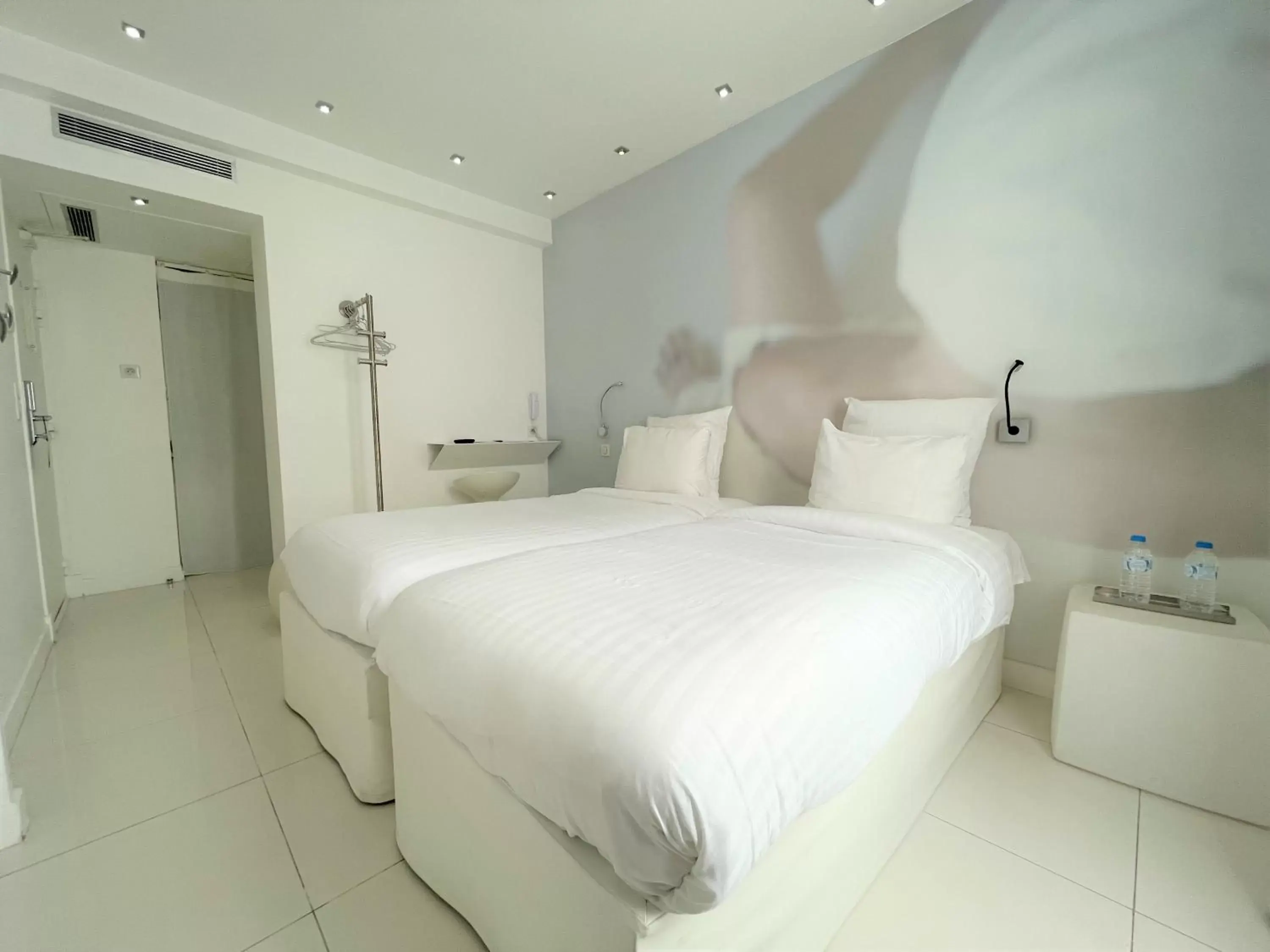 Photo of the whole room, Bed in Blc Design Hotel