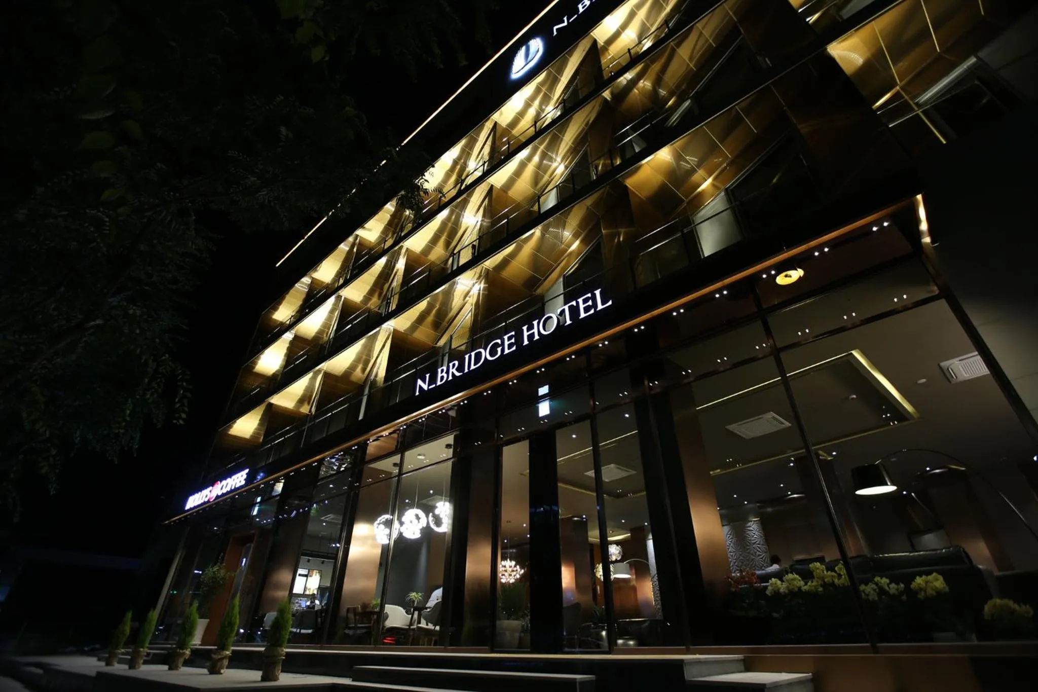 Property building in N Bridge Hotel JEON JU
