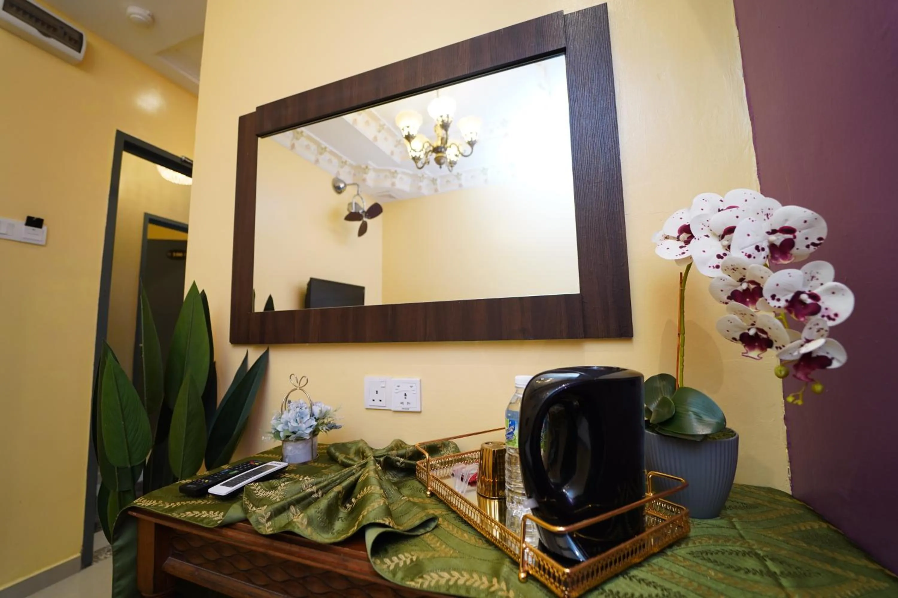 Ghazrin's Classic Hotel JB