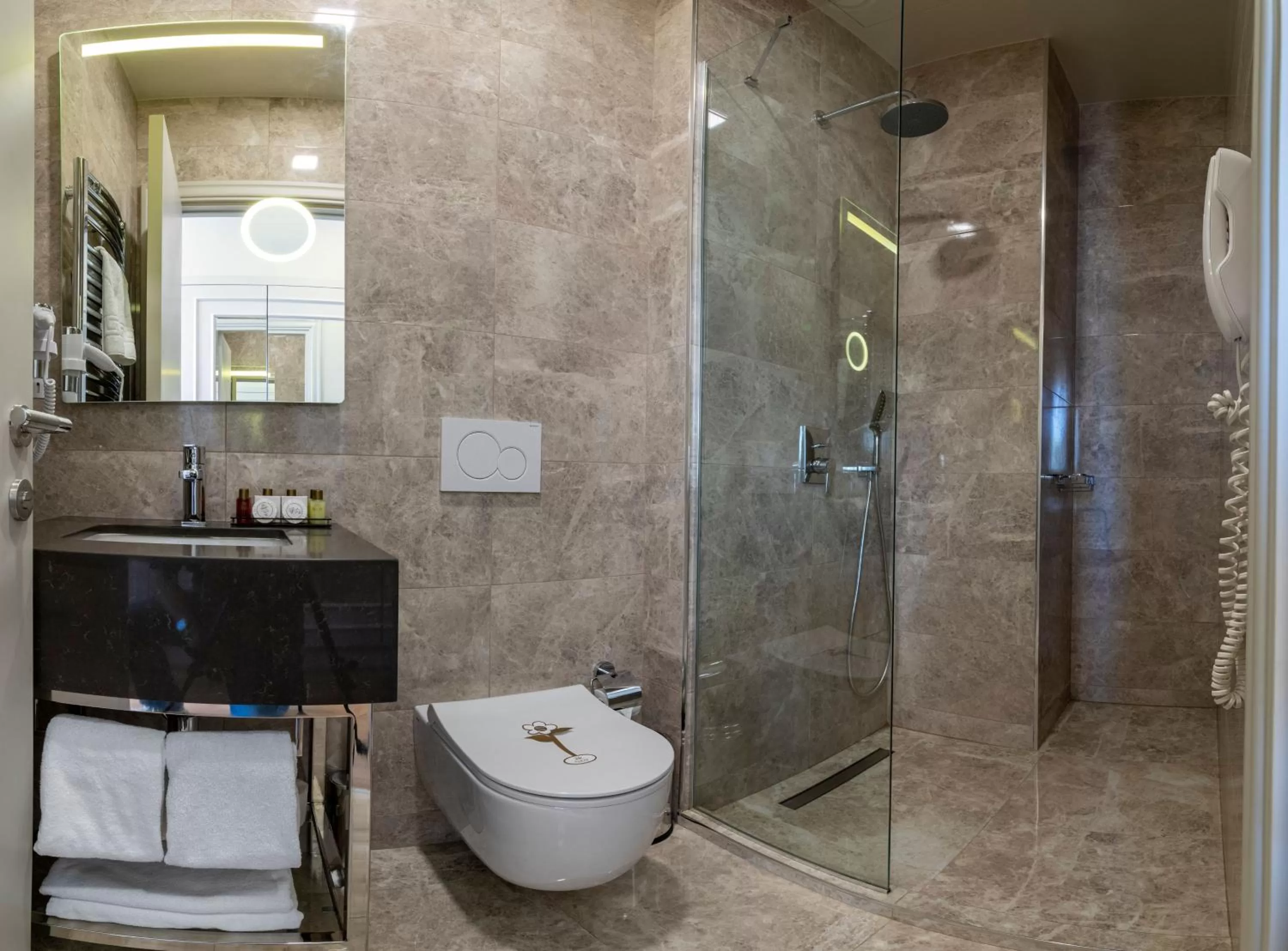 Shower in The Hotel Beyaz Saray & Spa - Special Category