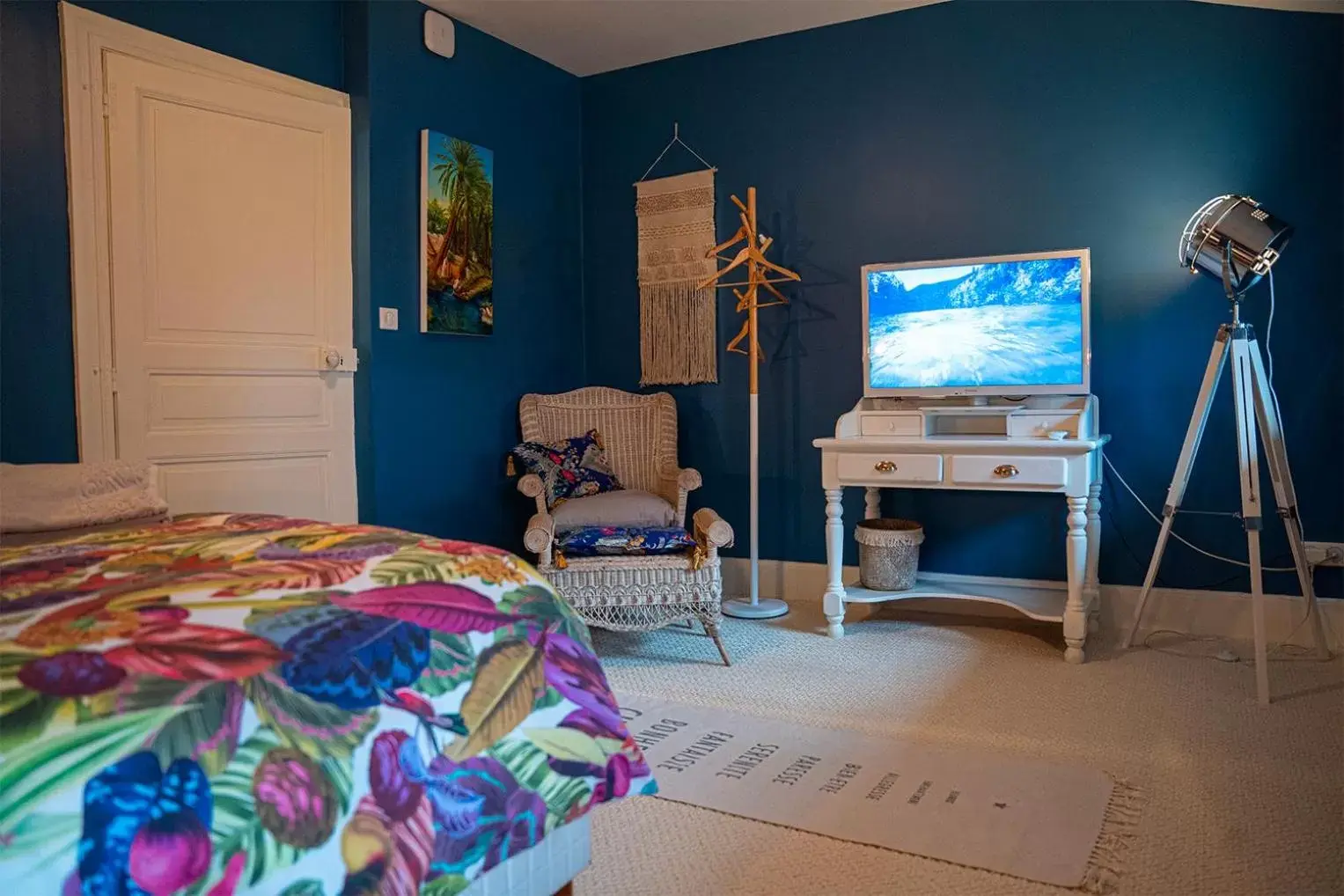 Bedroom in Le Rez de Jardin Albi