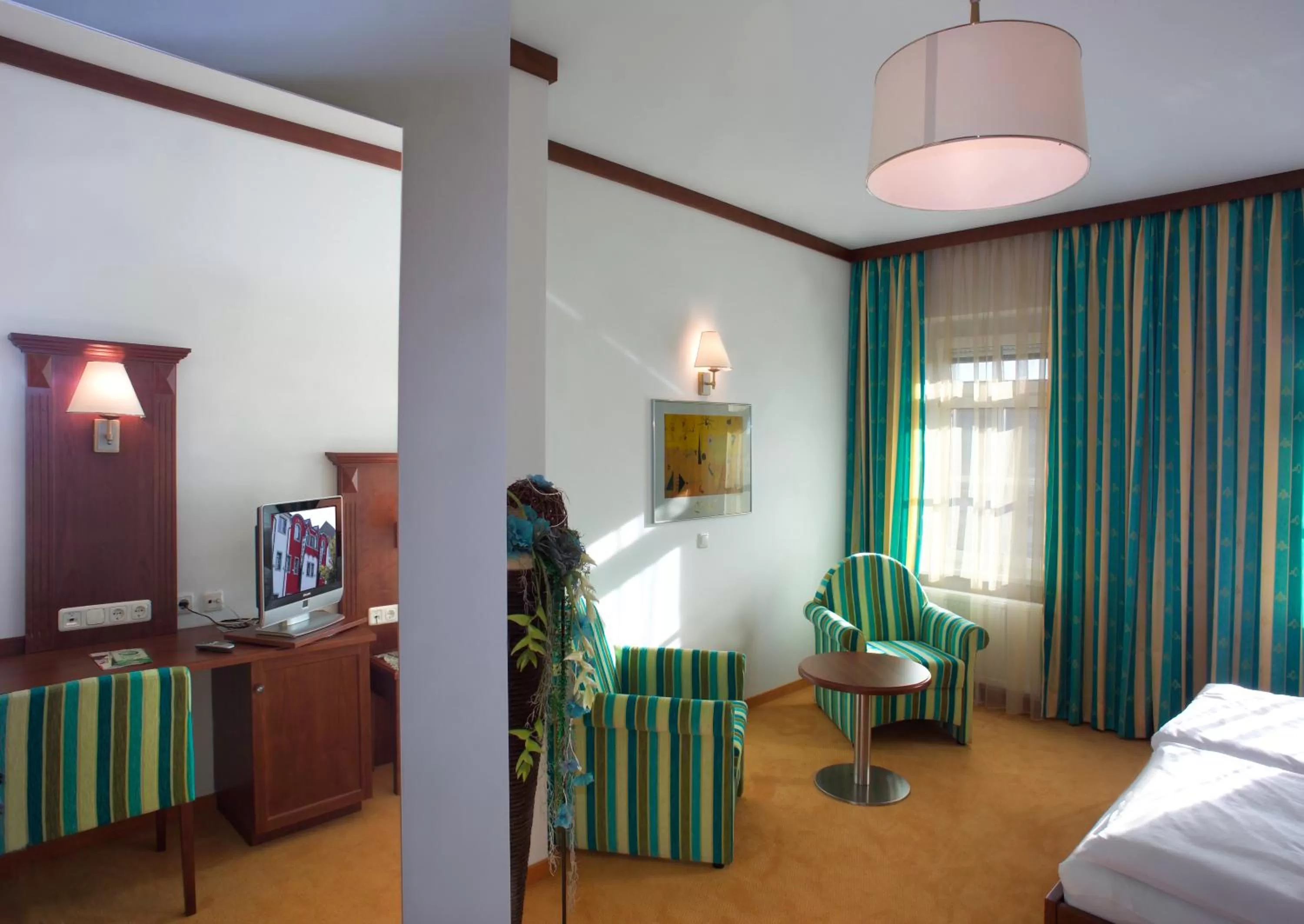 Photo of the whole room, Bed in Hotel Restaurant Wallner I contactless check-in