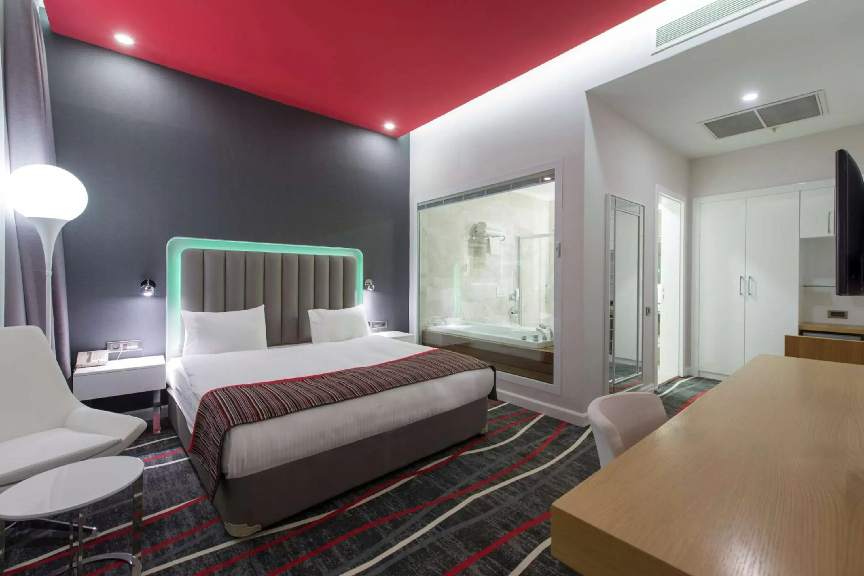 Photo of the whole room, Bed in Park Inn by Radisson Ankara Cankaya