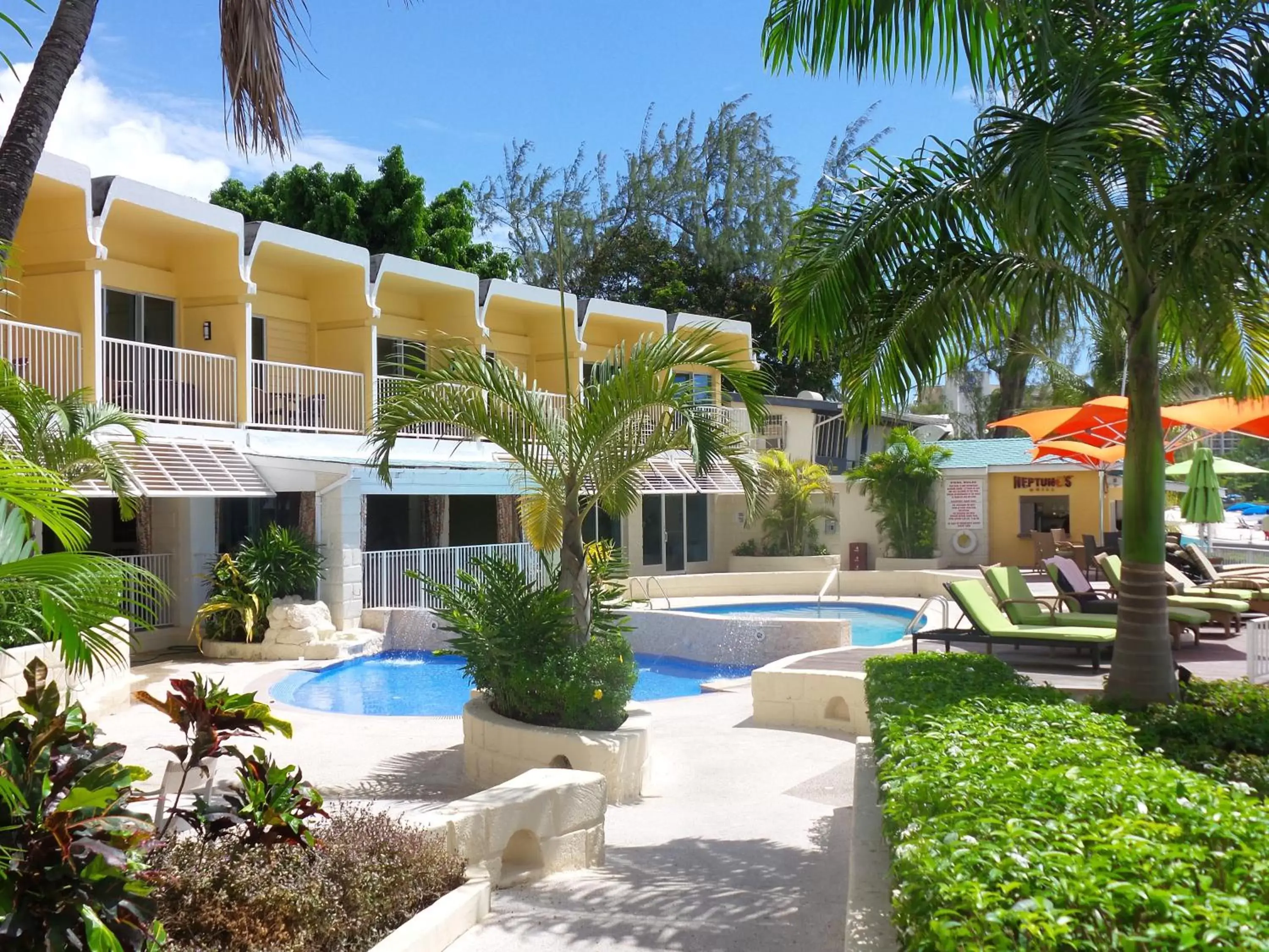 Facade/entrance in Radisson Aquatica Resort Barbados Facade/entrance in Radisson Aquatica Resort Barbados