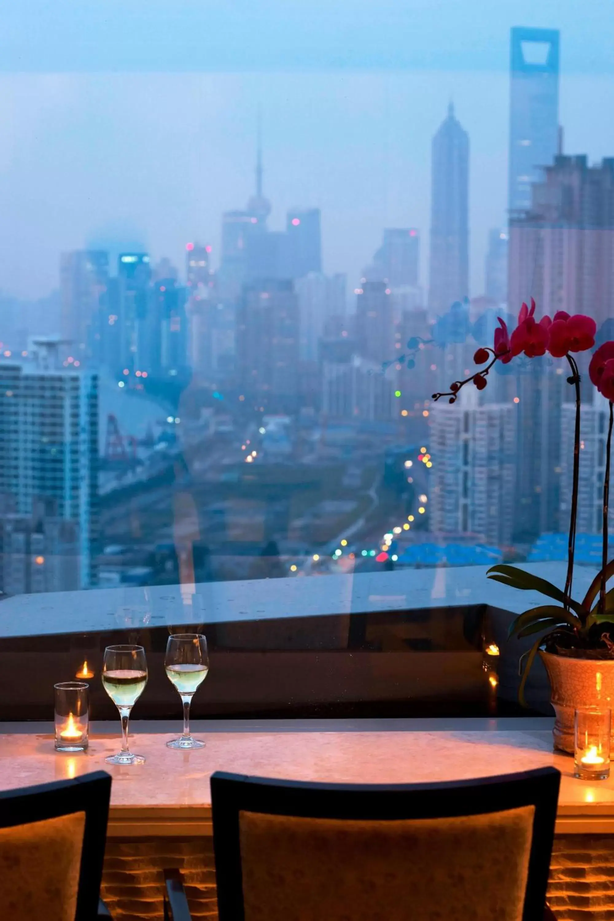 Lounge or bar in Sheraton Grand Shanghai Pudong Hotel & Residences