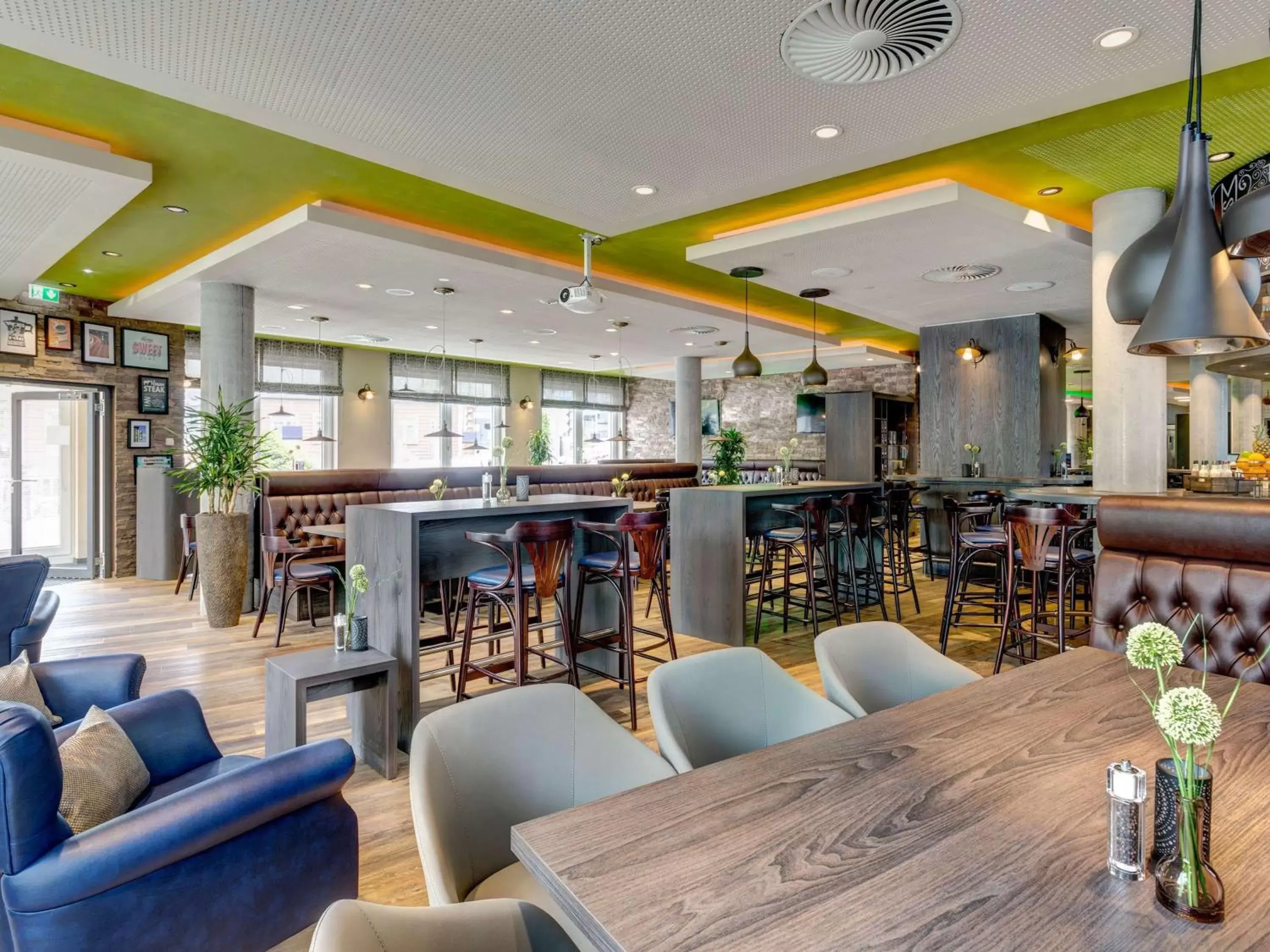 Restaurant/places to eat, Lounge/Bar in ibis Styles Tuebingen