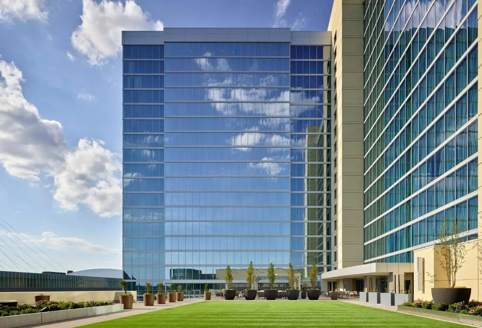 Balcony/Terrace, Property Building in Loews Kansas City