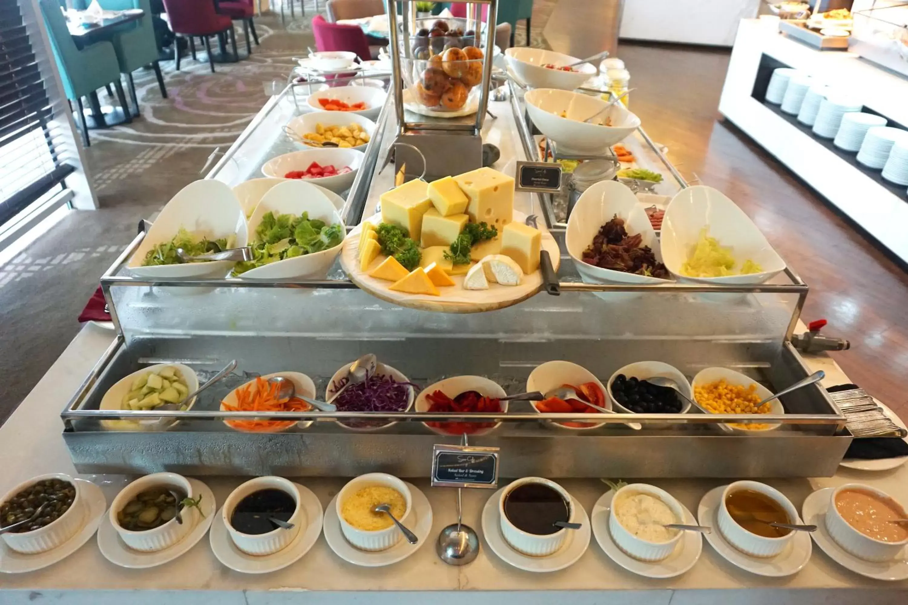 Breakfast, Food in Swiss-Belhotel Airport Jakarta