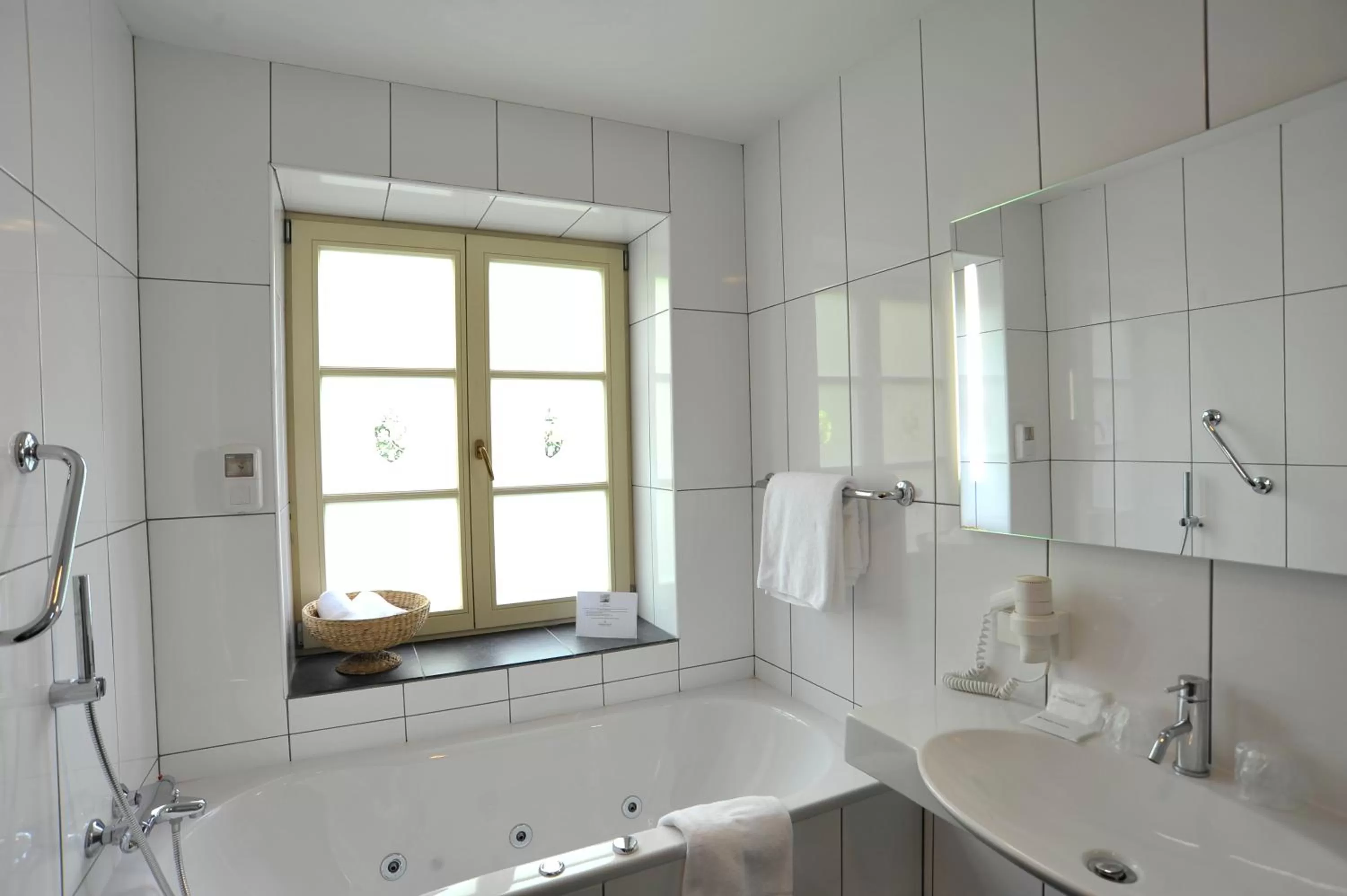 Bathroom in Parkhotel Mastbosch Breda