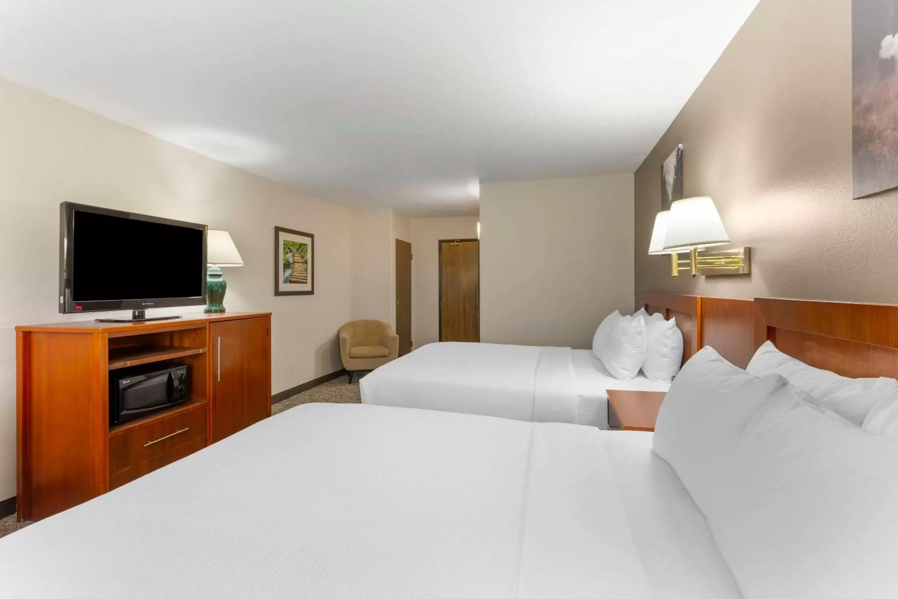 Bedroom, Bed in Quality Inn & Suites Fillmore I-15