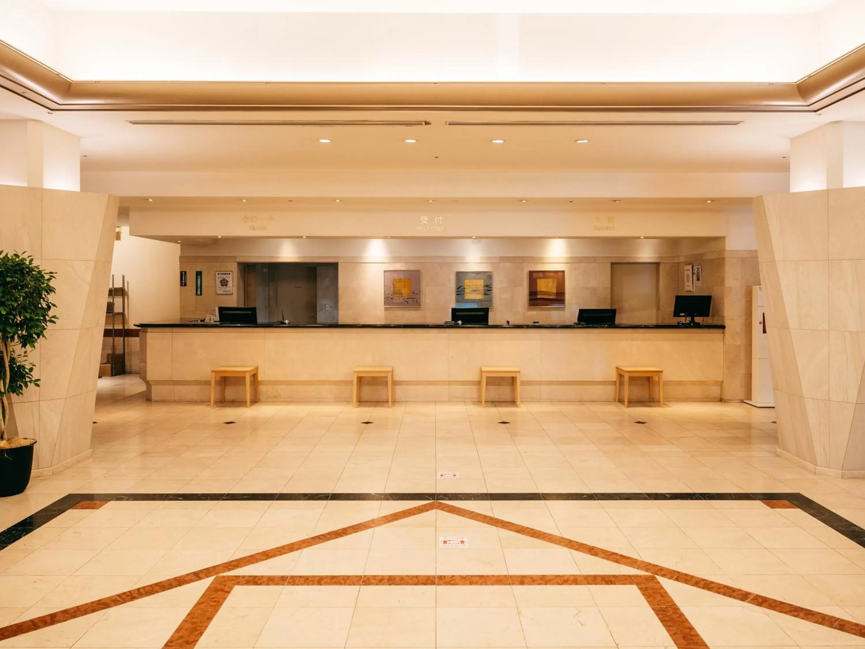 Lobby or reception in KAMENOI HOTEL Beppu