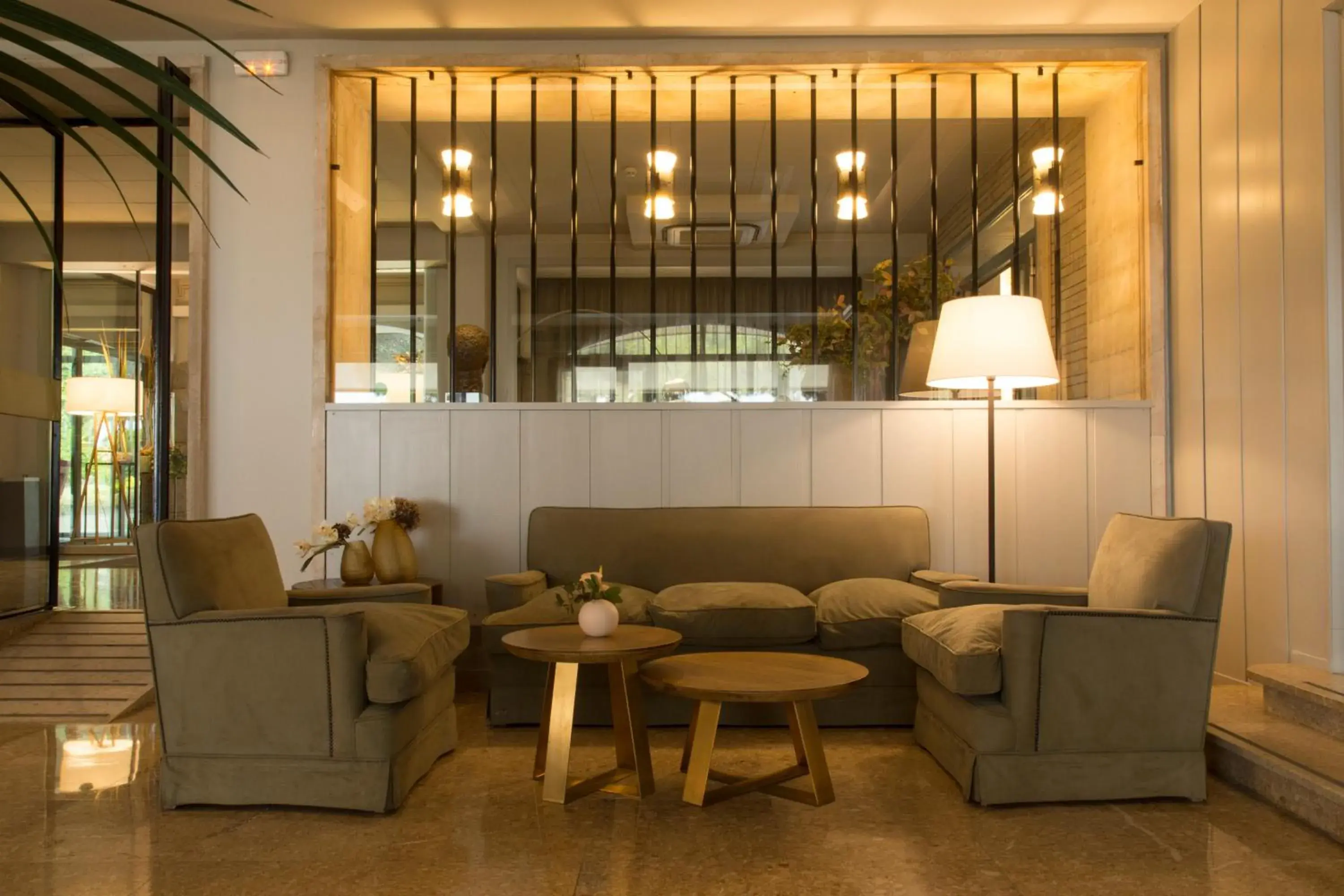 Lounge or bar, Lobby/Reception in Hotel Santa Marta