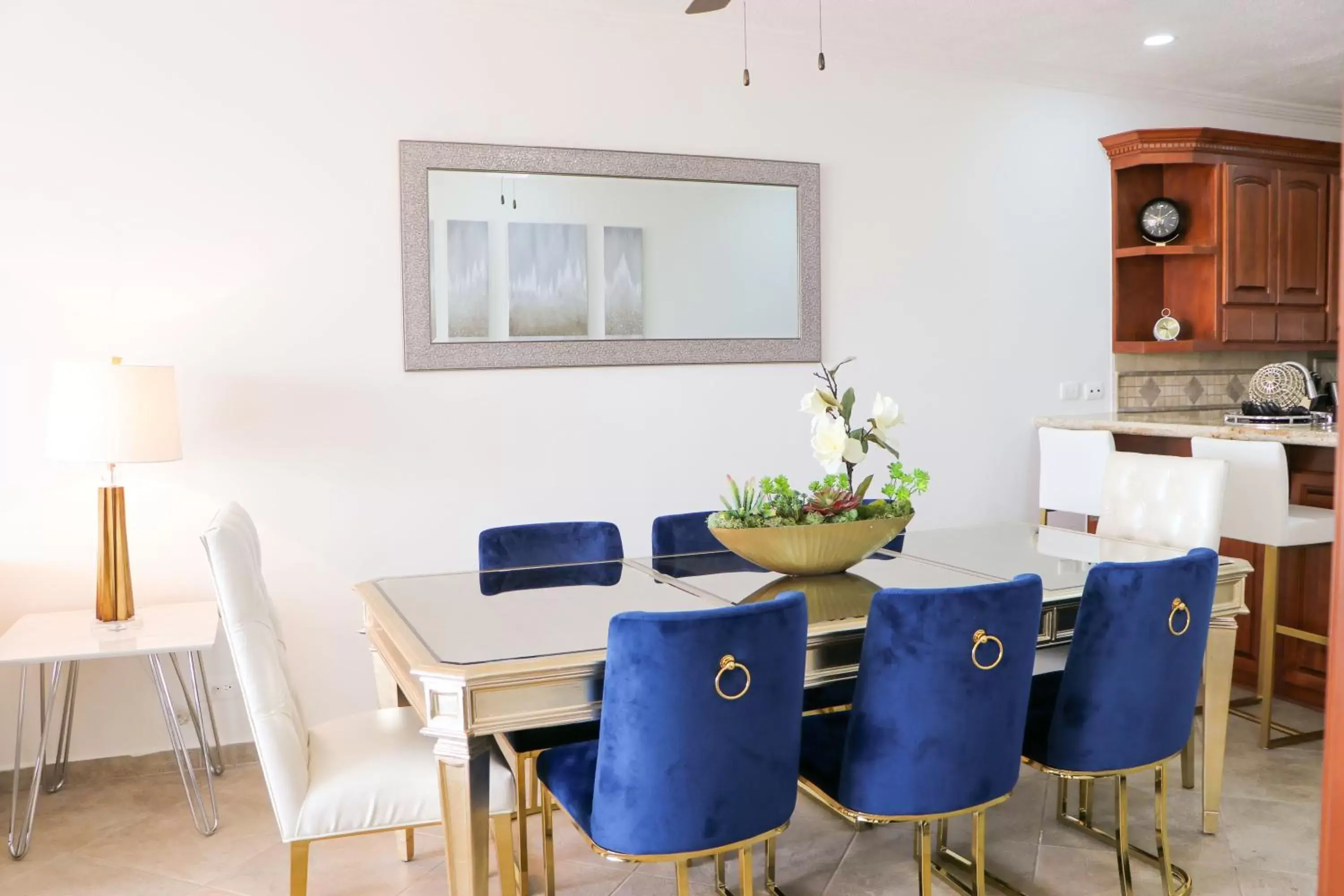 Dining Area in Casa Blanca Golf Villas