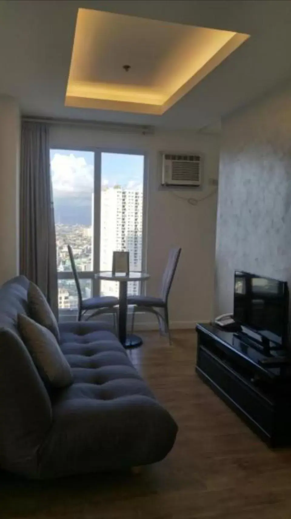 Living room, Seating Area in Regency Grand Suites