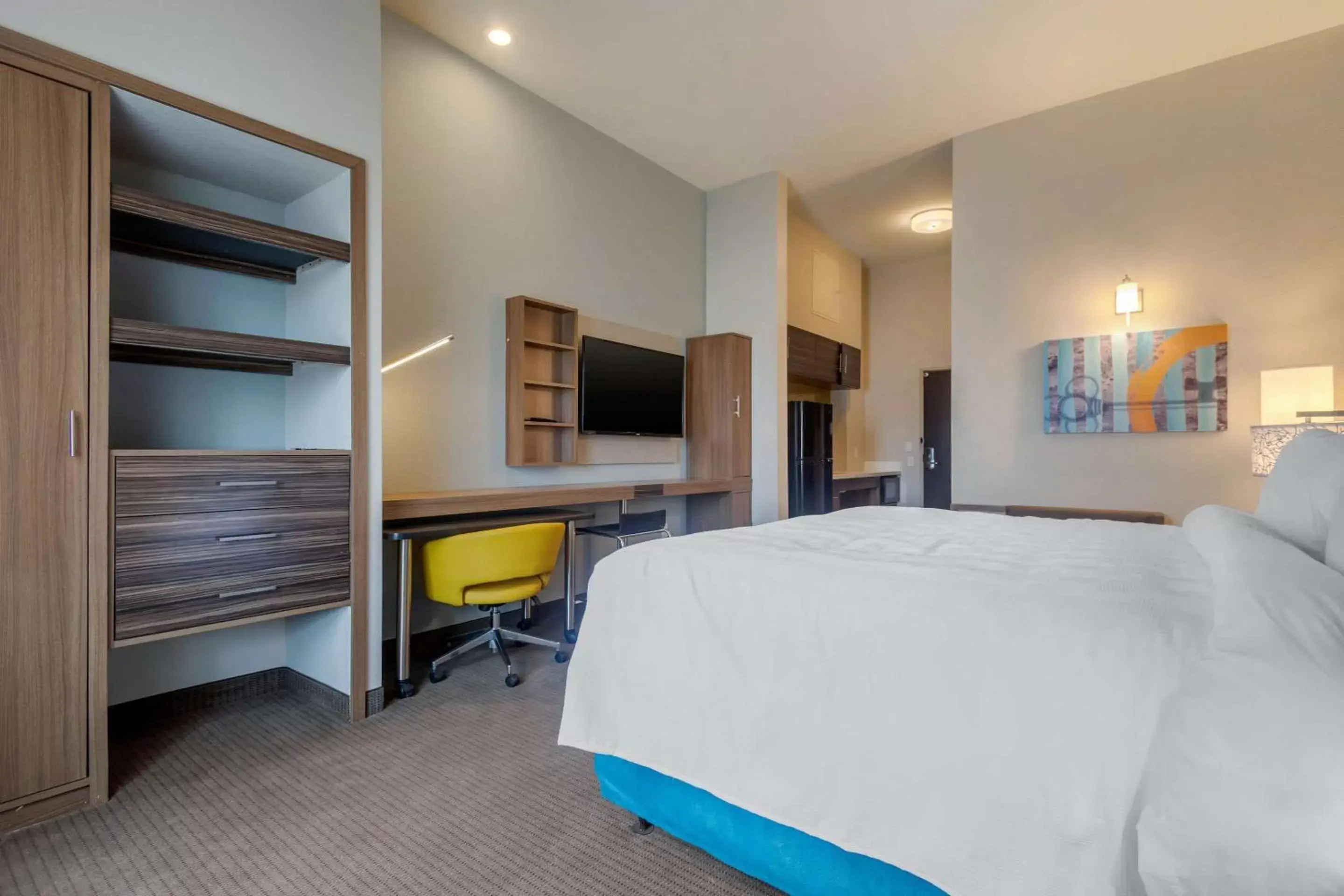 King Room - Non-Smoking in MainStay Suites Bricktown - near Medical Center King Room - Non-Smoking in MainStay Suites Bricktown - near Medical Center