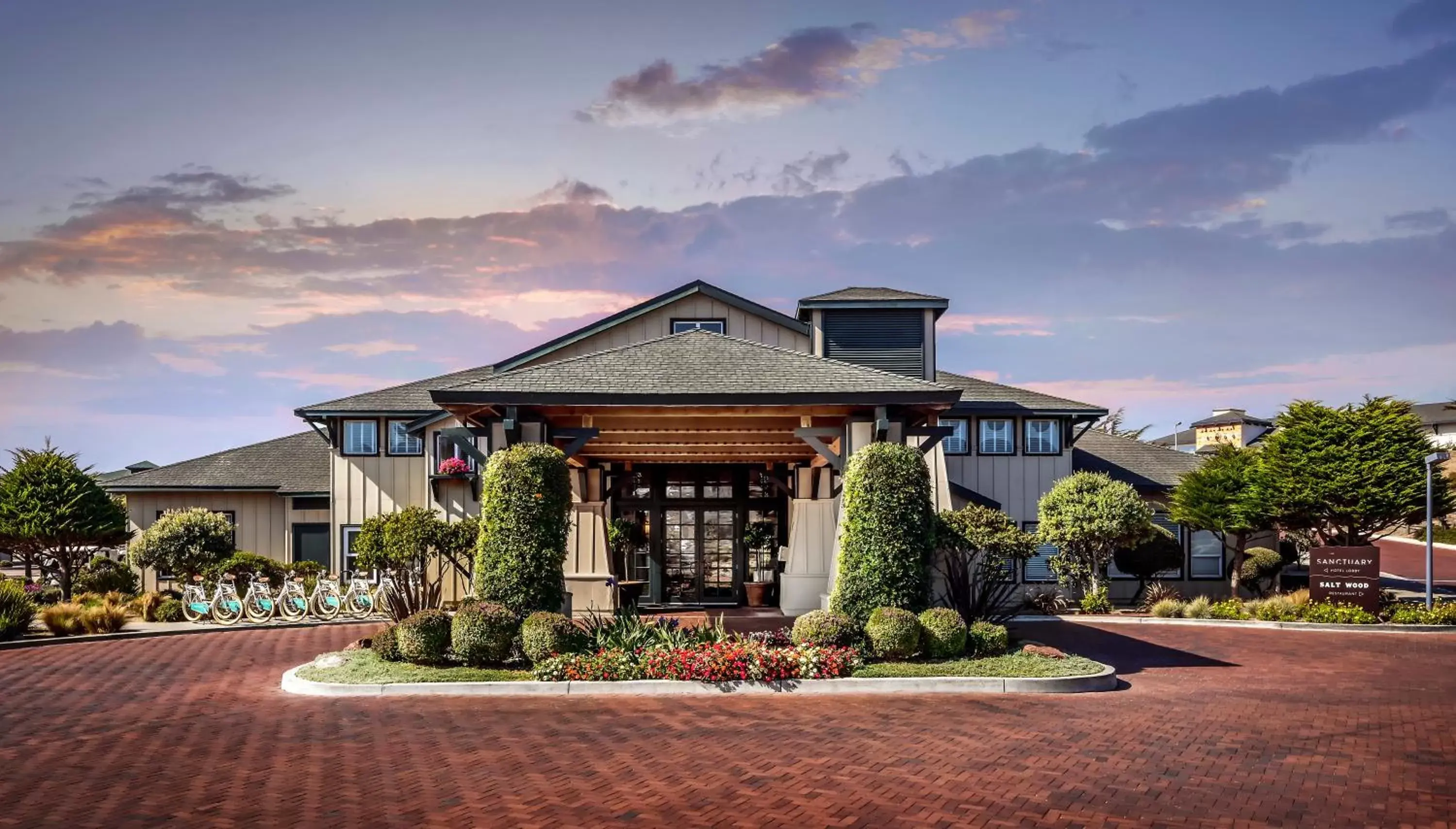 Facade/entrance, Property Building in Sanctuary Beach Resort