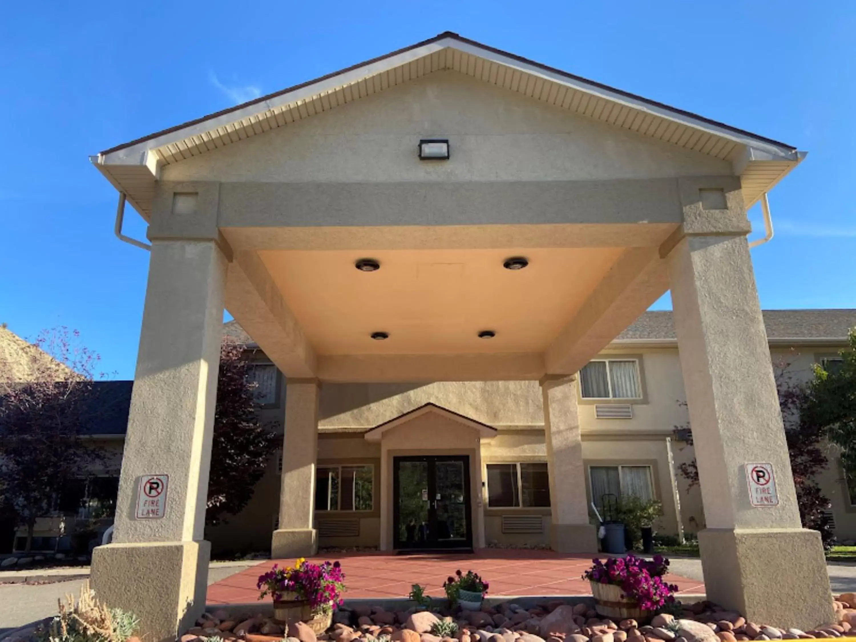 Patio, Property Building in Wingate by Wyndham New Castle - Glenwood Springs
