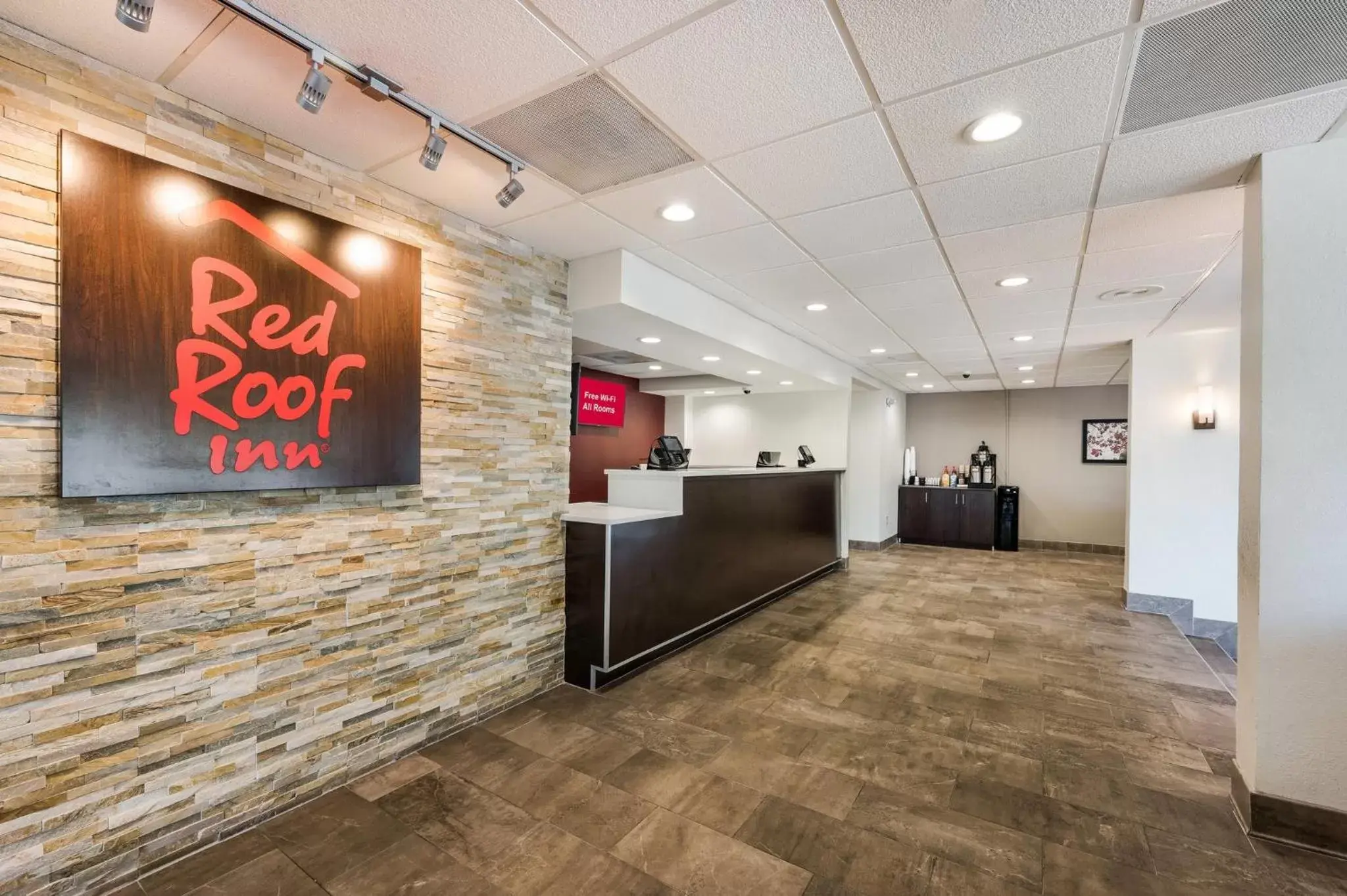 Lobby or reception in Red Roof Inn Birmingham South