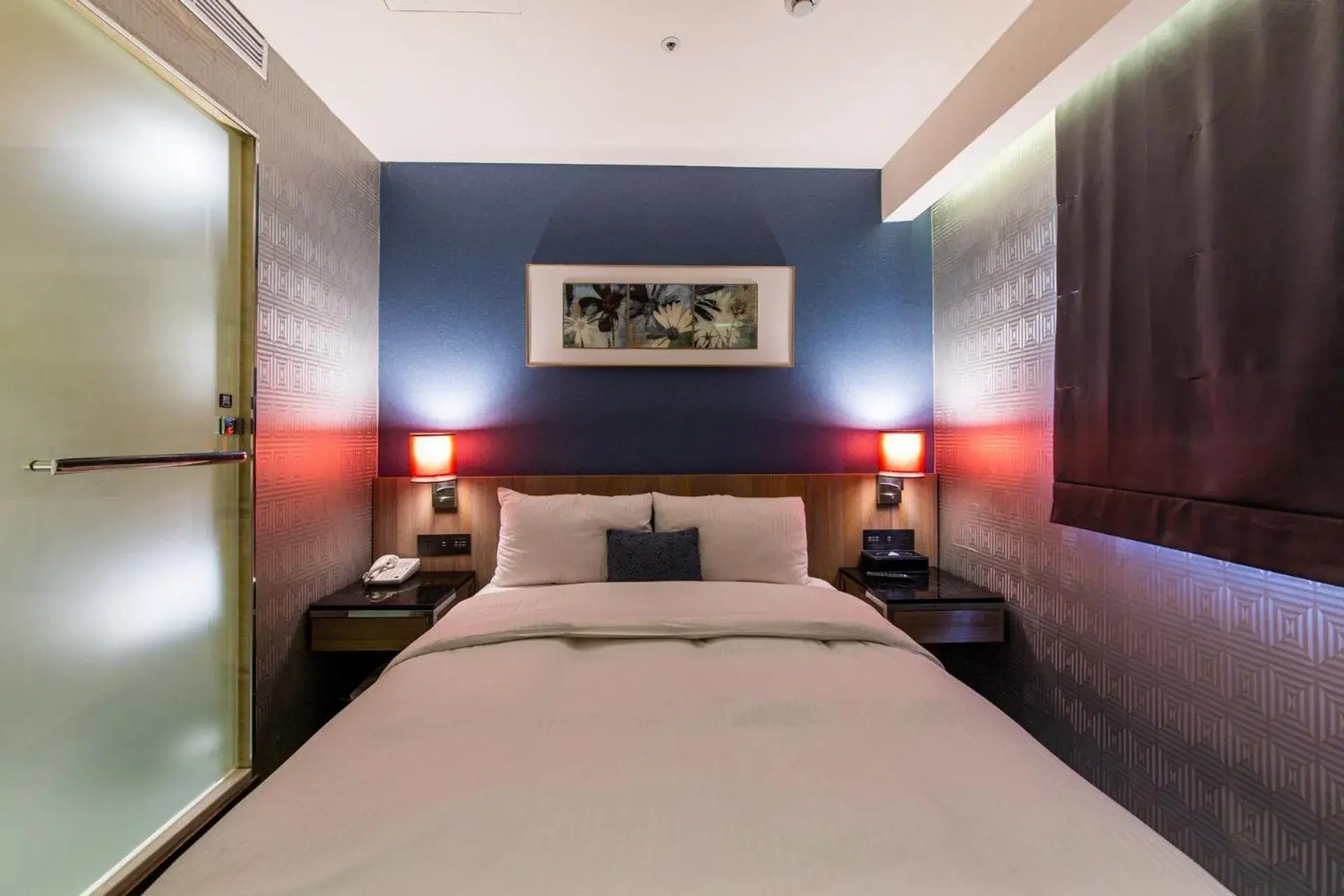 Bedroom, Bed in Beauty Hotels Taipei - Hotel Bfun