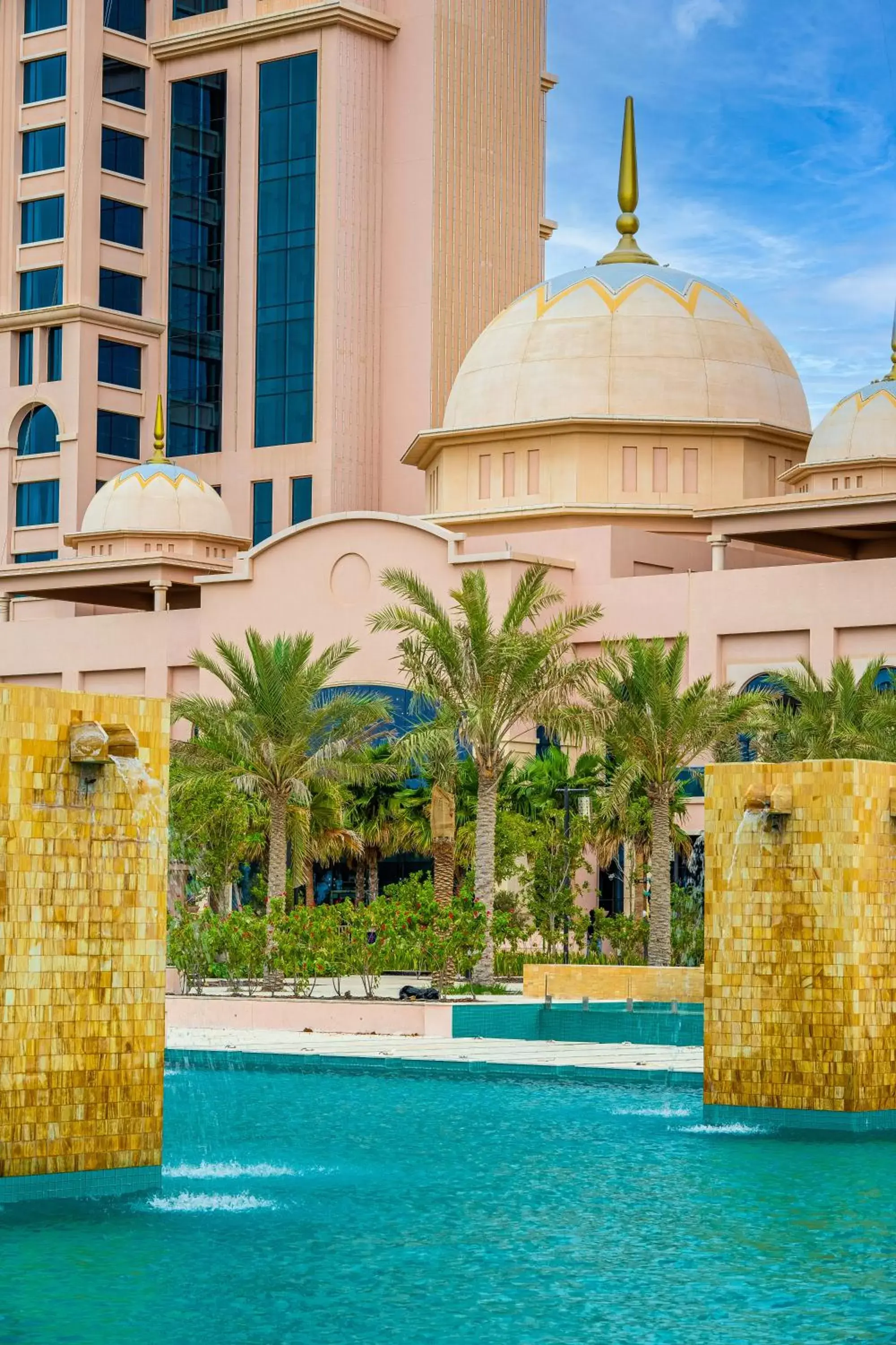 Swimming Pool in Rixos Marina Abu Dhabi