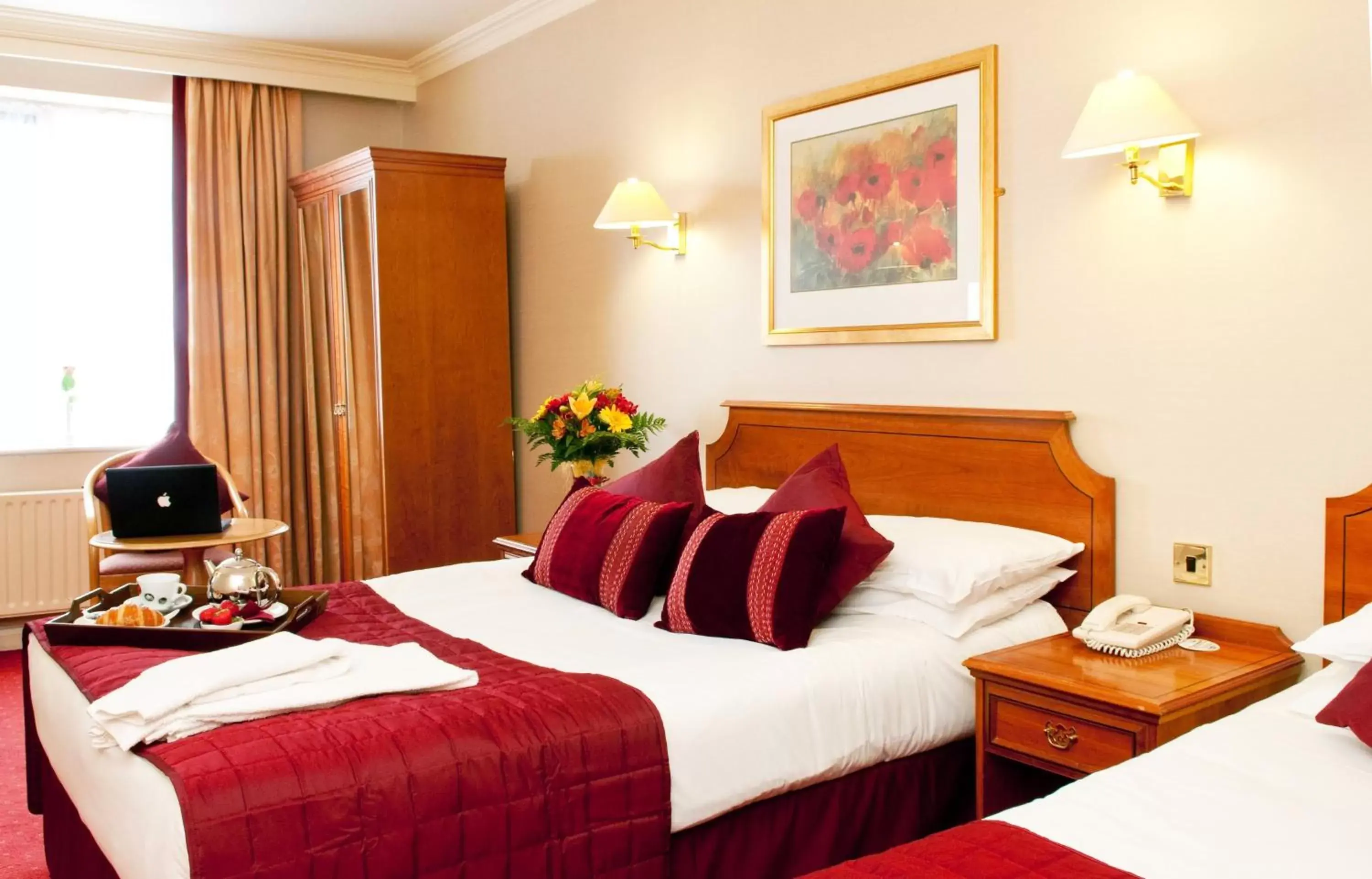 Bed in Eyre Square Hotel