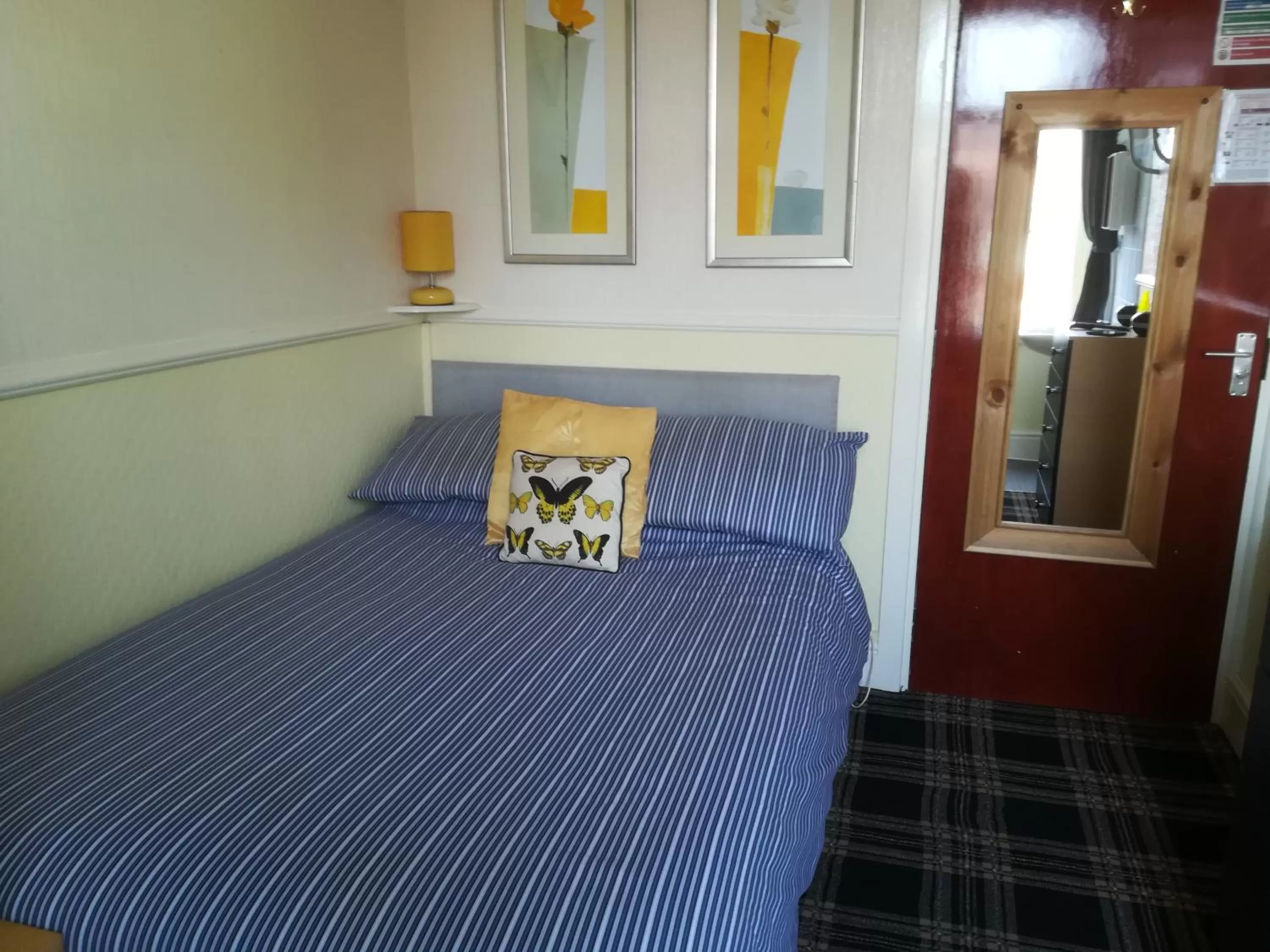 Bed in Delamere Hotel