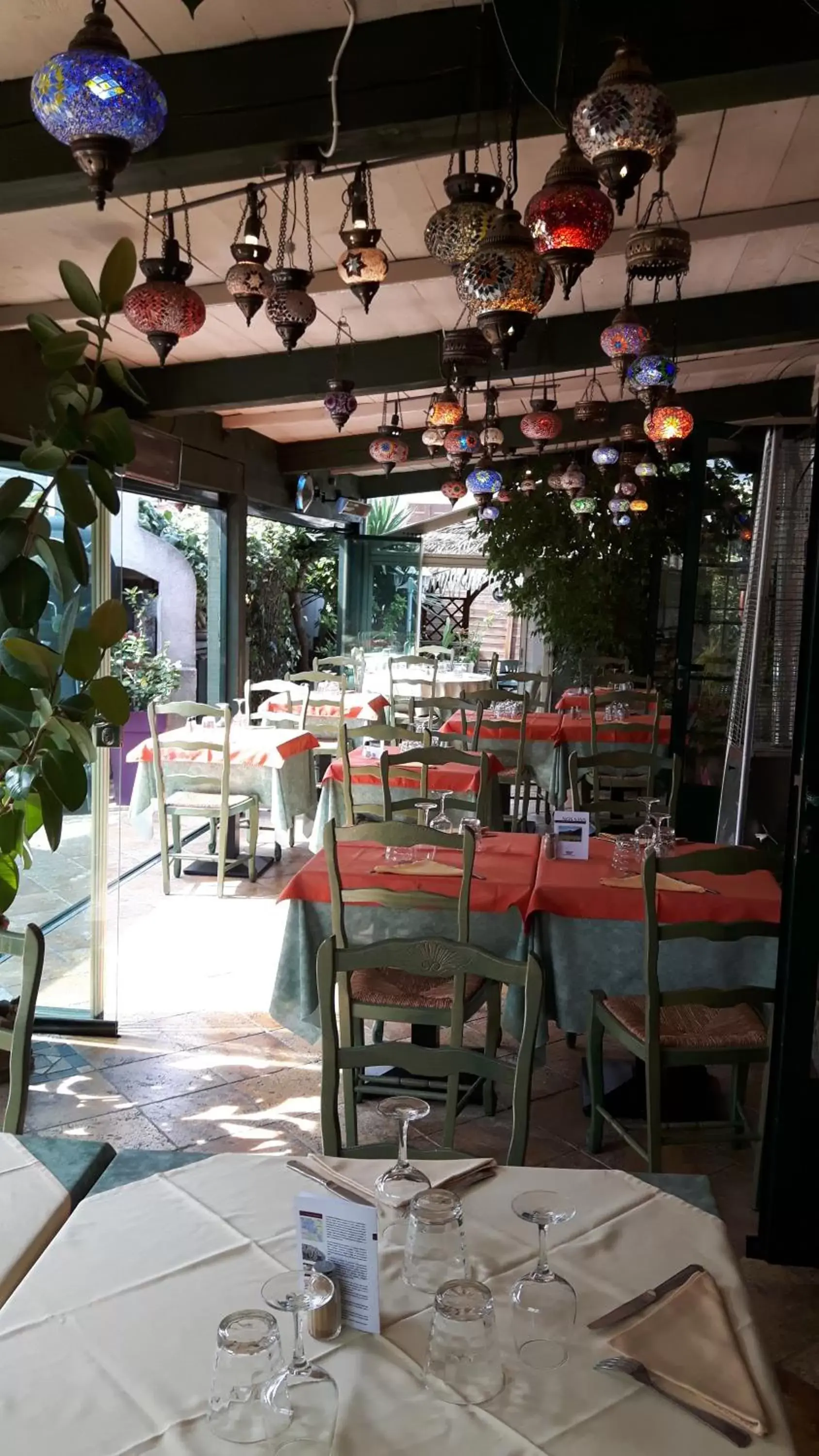 Restaurant/Places to Eat in Auberge les Aromes