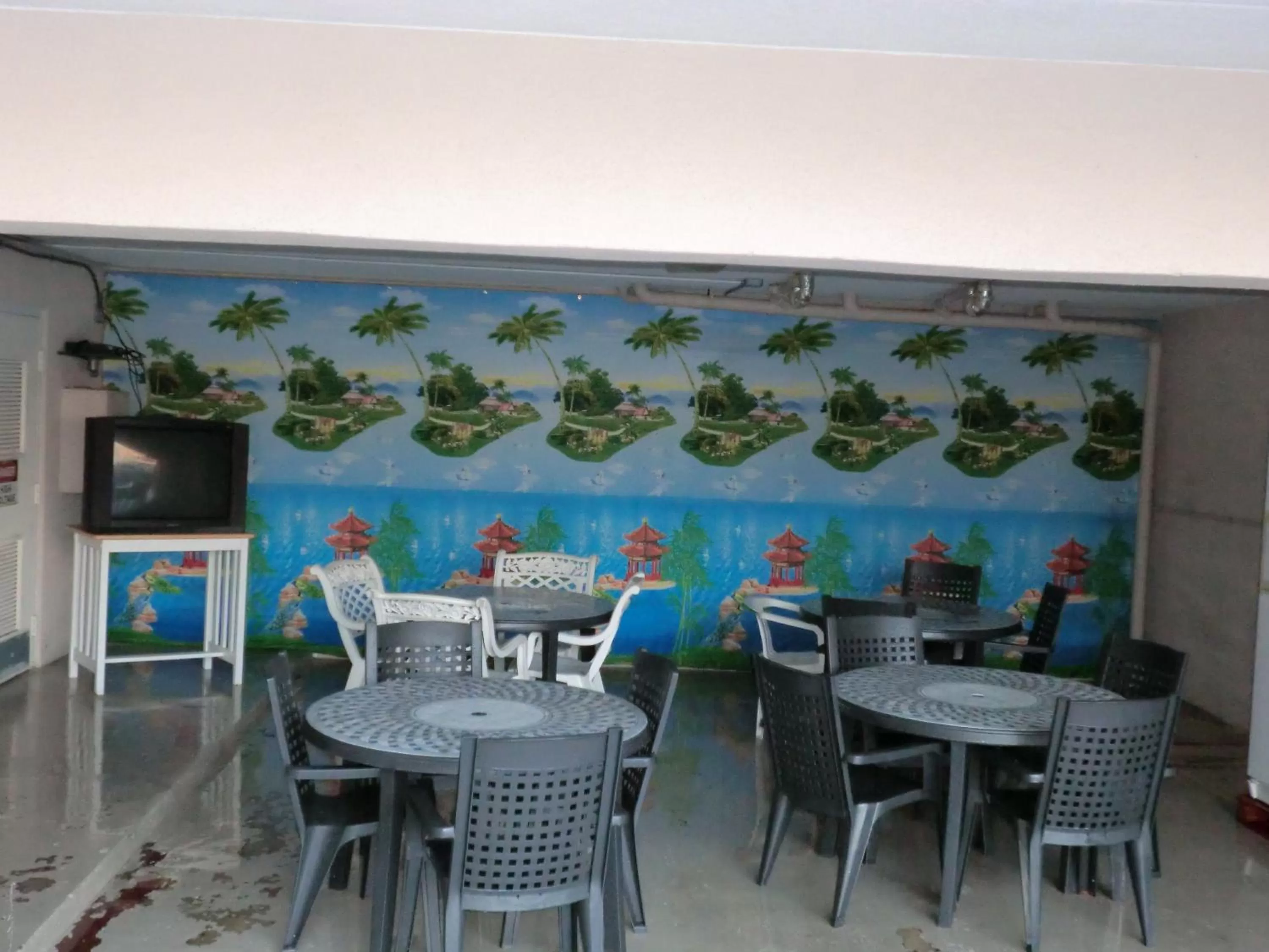 Balcony/Terrace in Bay Breeze Motel