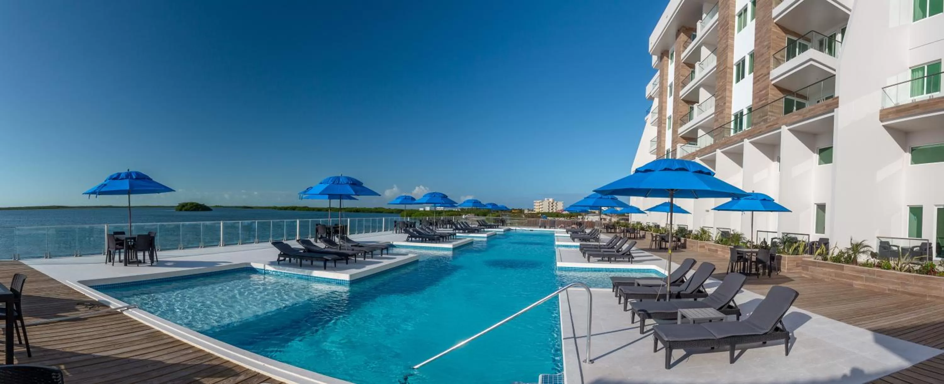 Property building in Sunset Caribe Belize