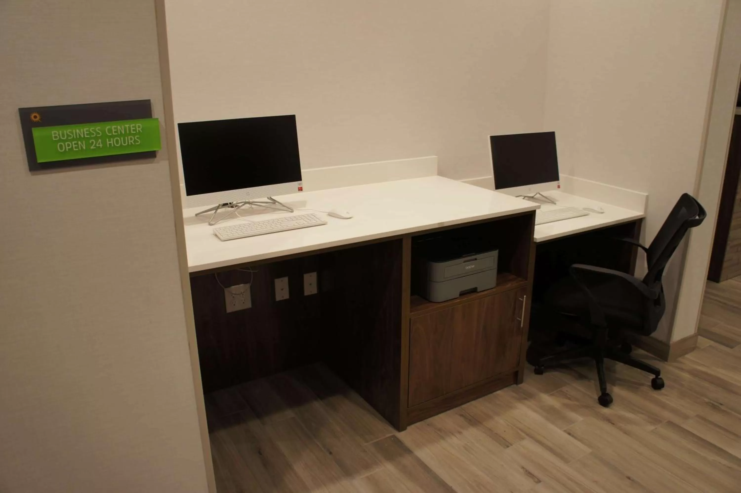 On site in La Quinta Inn & Suites by Wyndham Littleton-Red Rocks