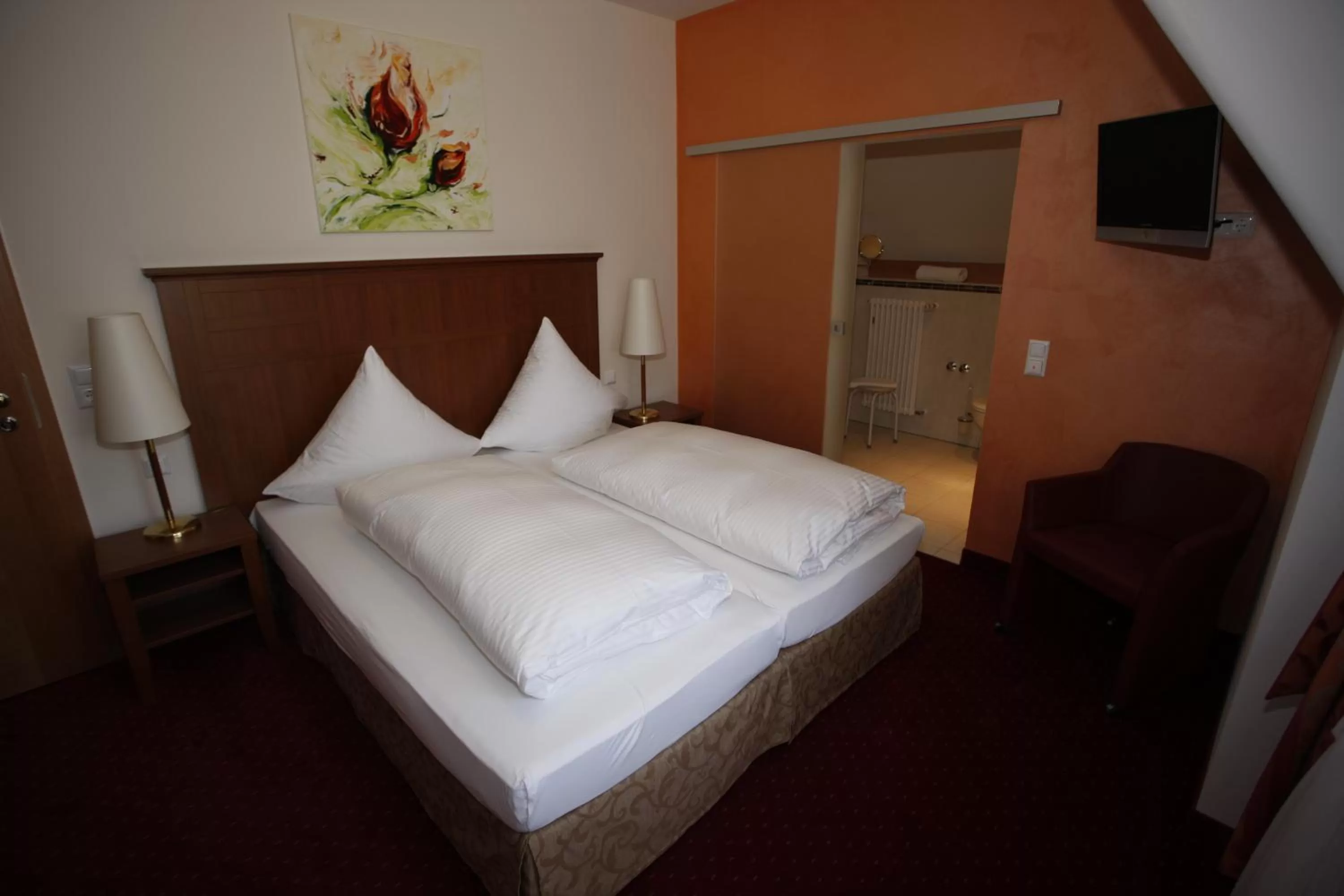 Photo of the whole room, Bed in Hotel Schuberths am Schloss