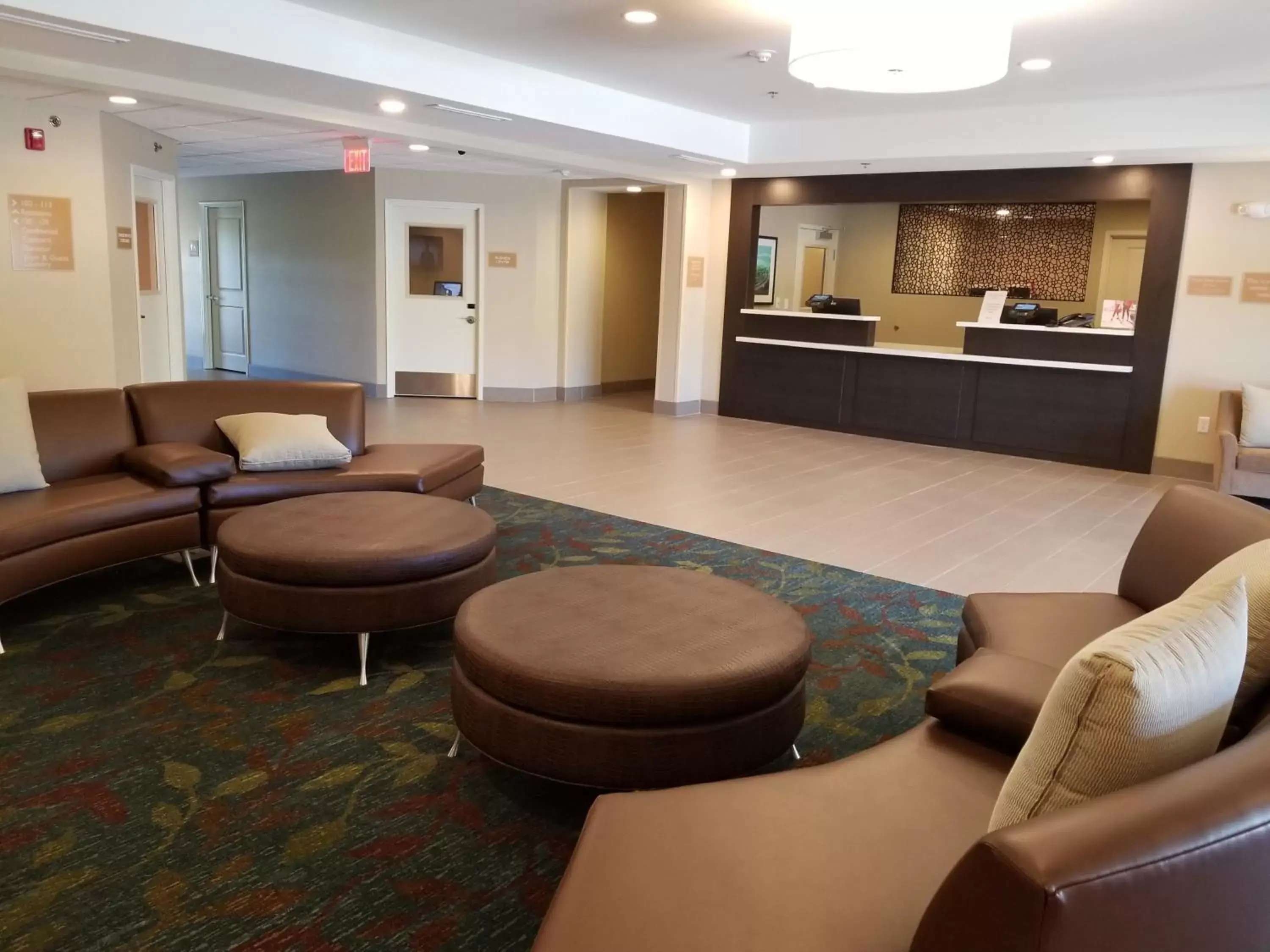 Property building, Lobby/Reception in Candlewood Suites - Davenport, an IHG Hotel