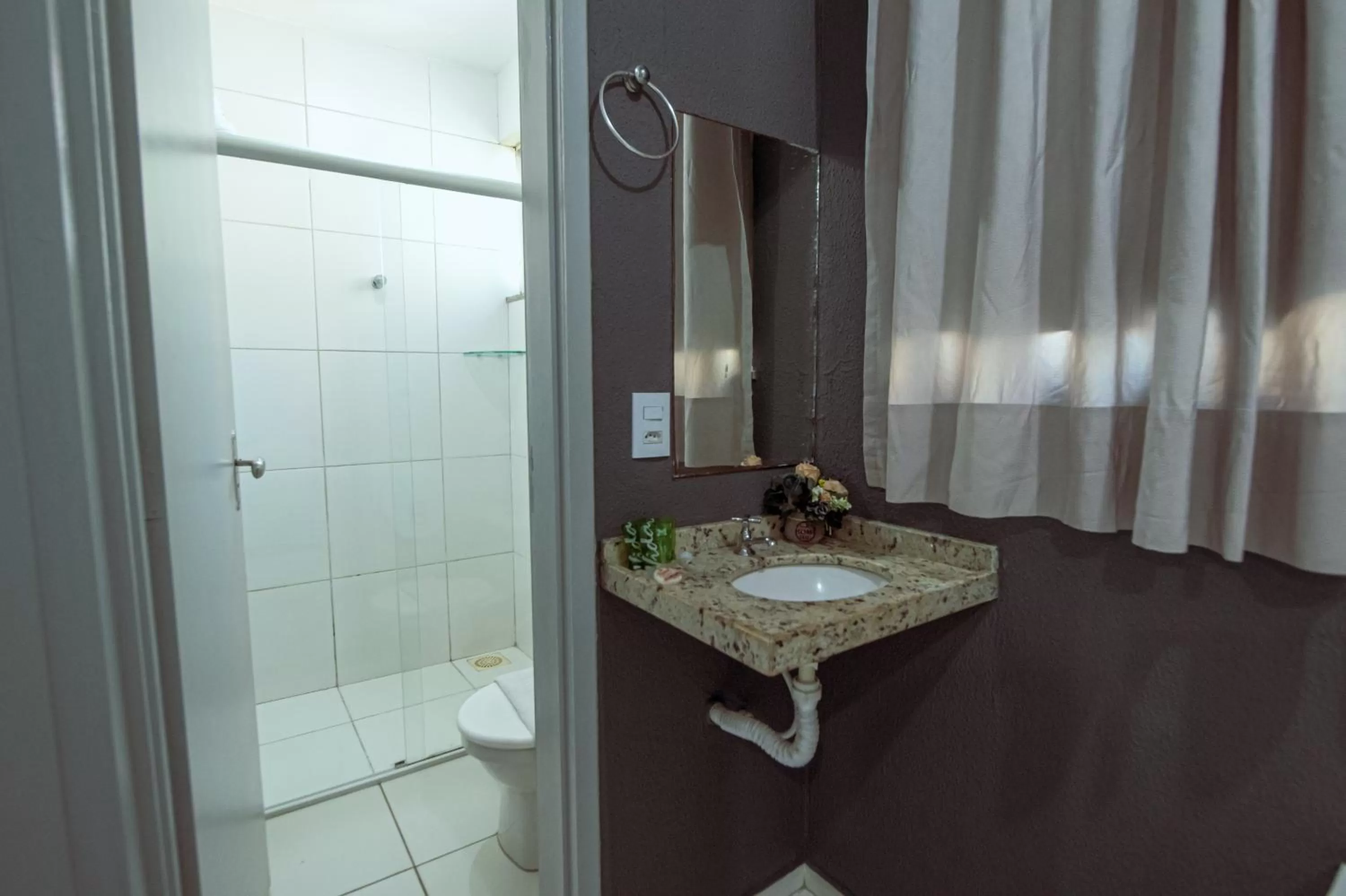 Bathroom in Hotel Rotorua inn Fortaleza - Beira Mar