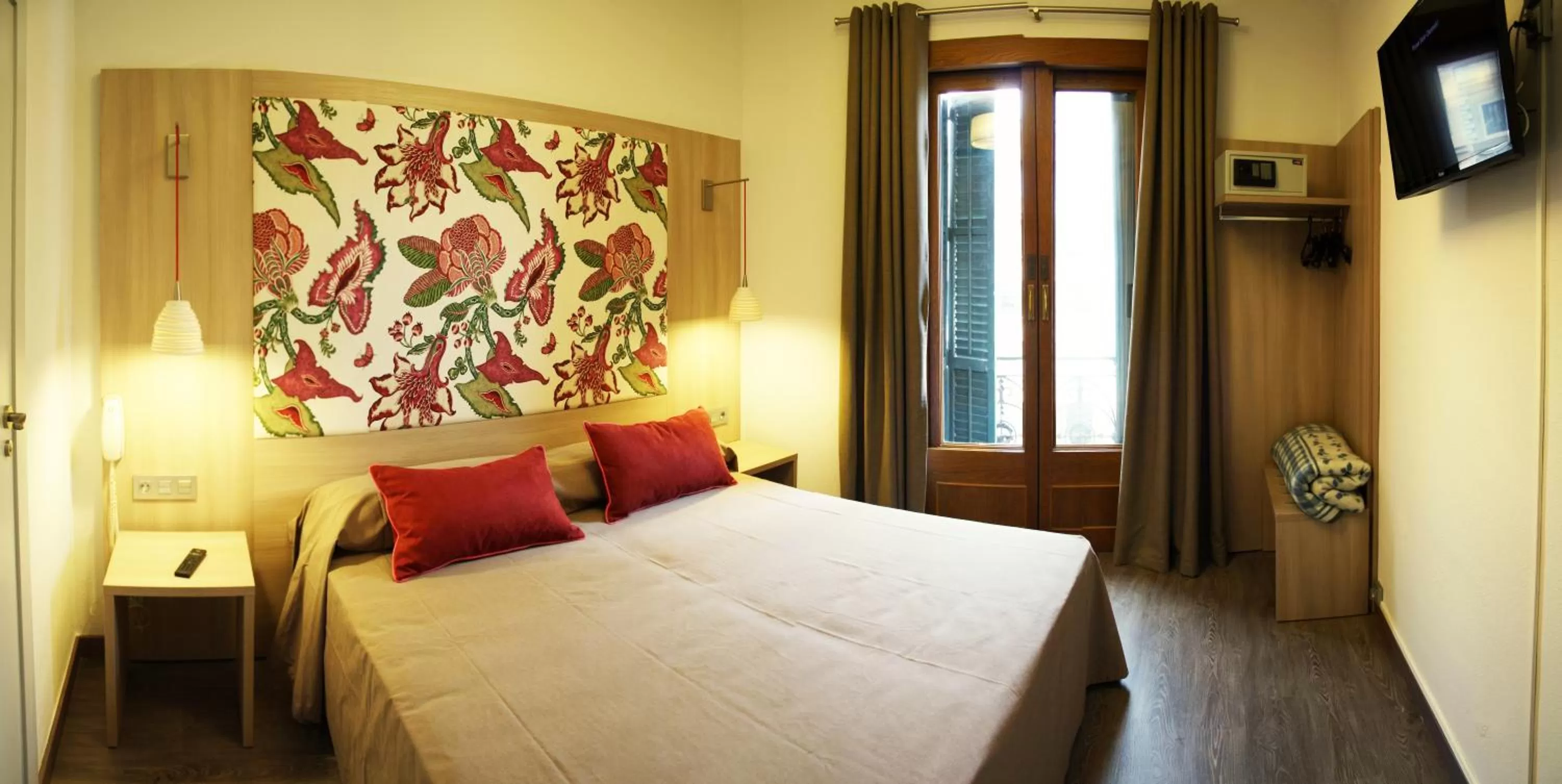 Bed in Hotel Ginebra