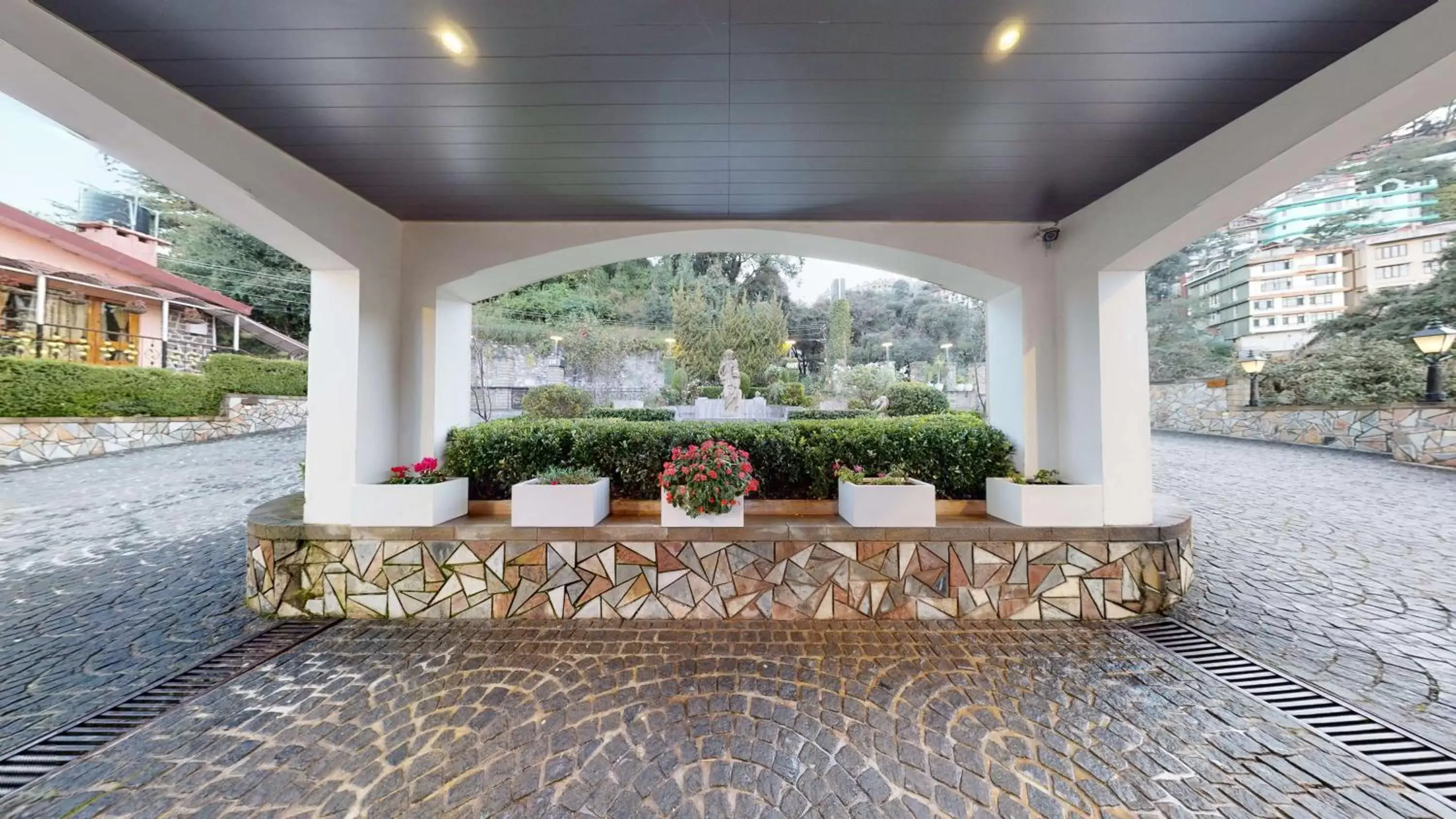 Property building in Radisson Hotel Shimla Property building in Radisson Hotel Shimla