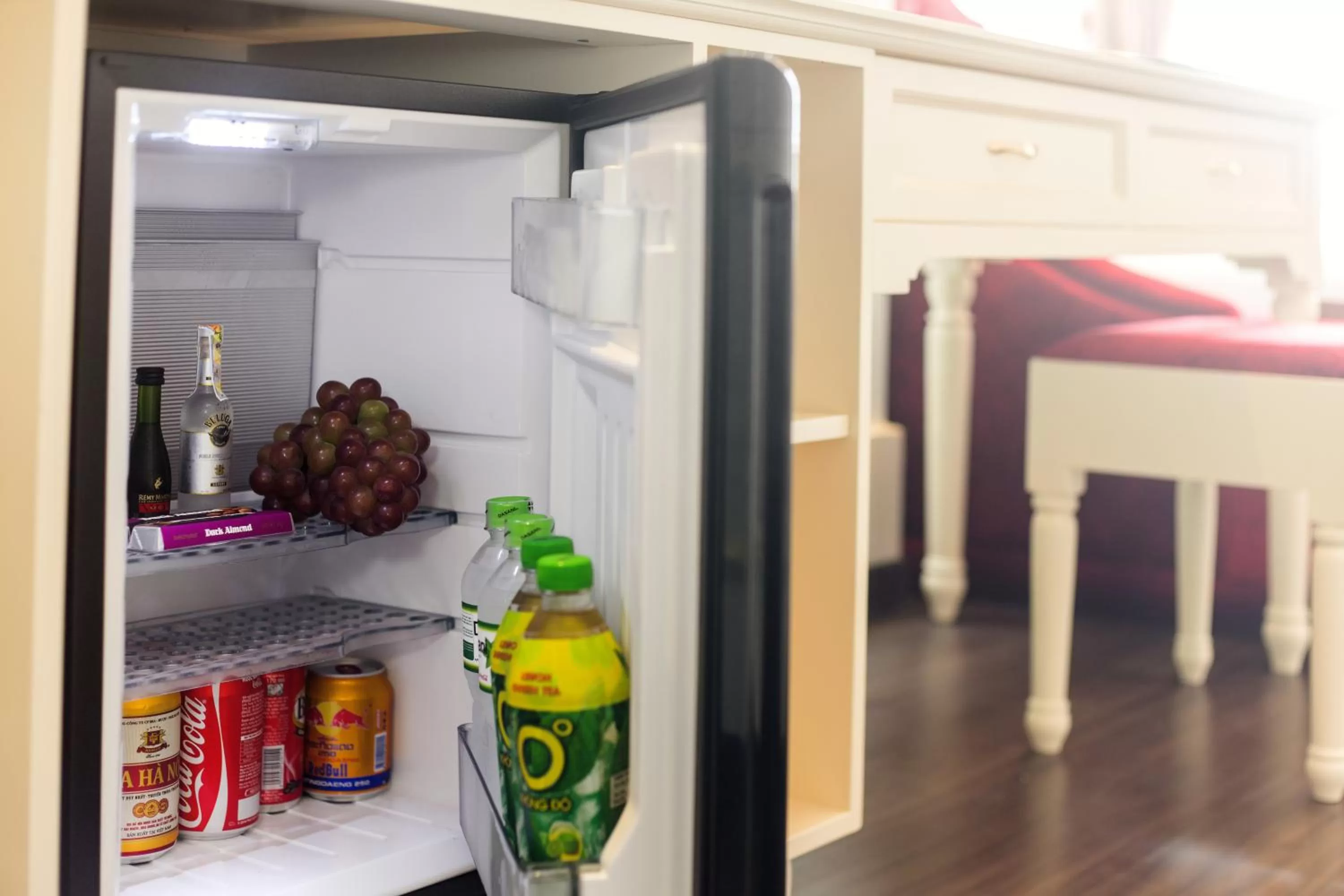 Drinks in Luxury Old Quarter Hotel & Gym