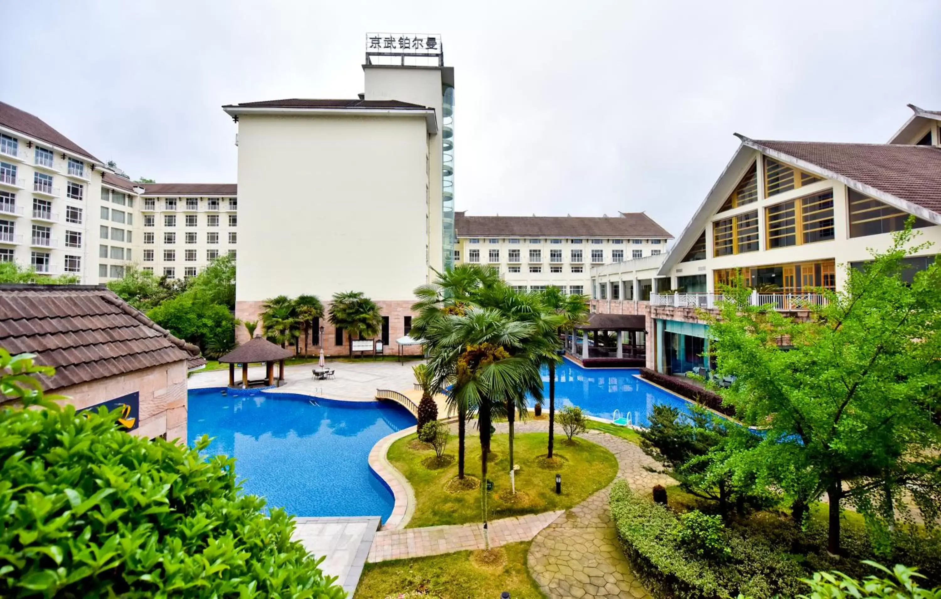 Pool View in Pullman Zhangjiajie Hotel - Instagrammable