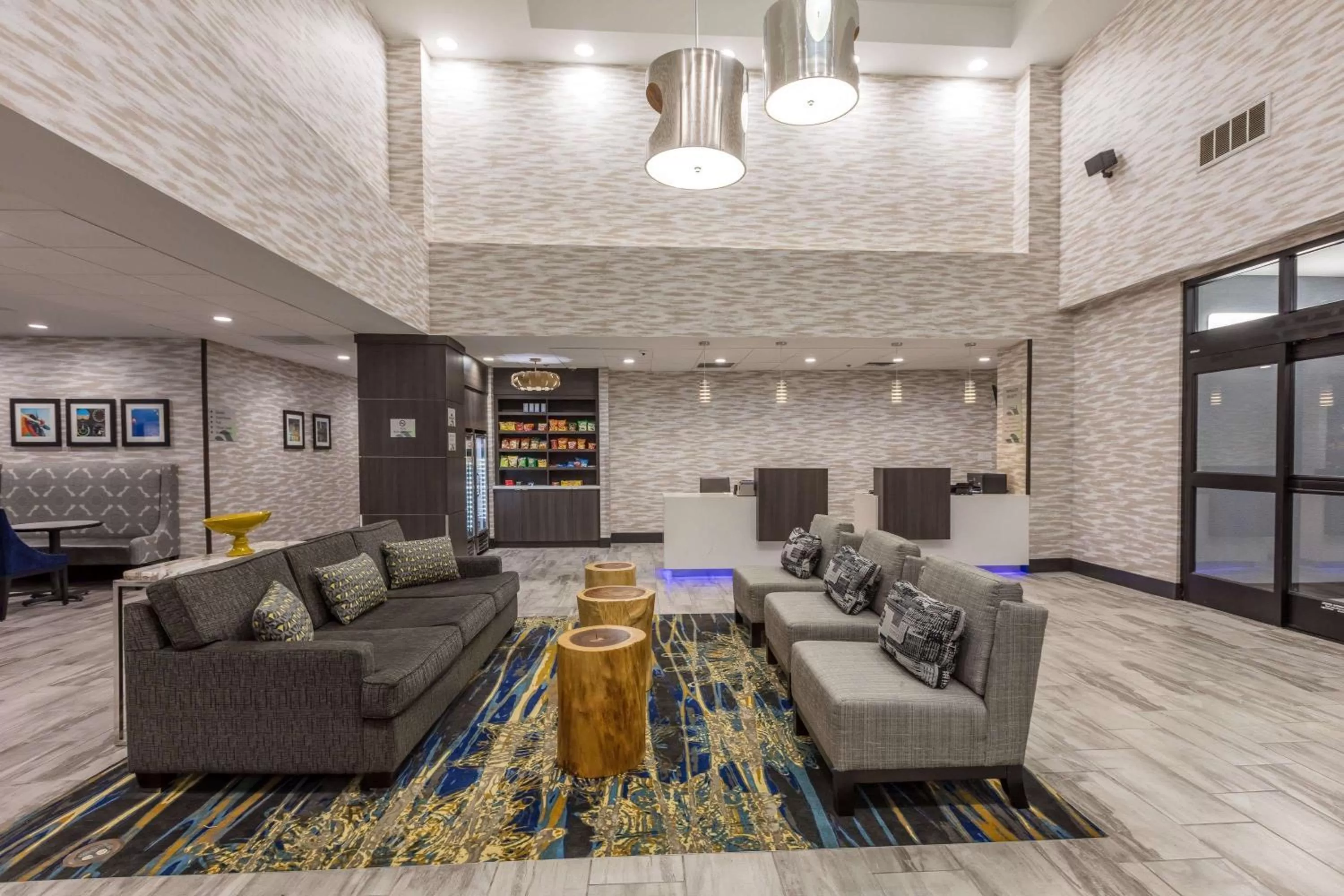 Lobby or reception in Wingate by Wyndham Dallas Love Field