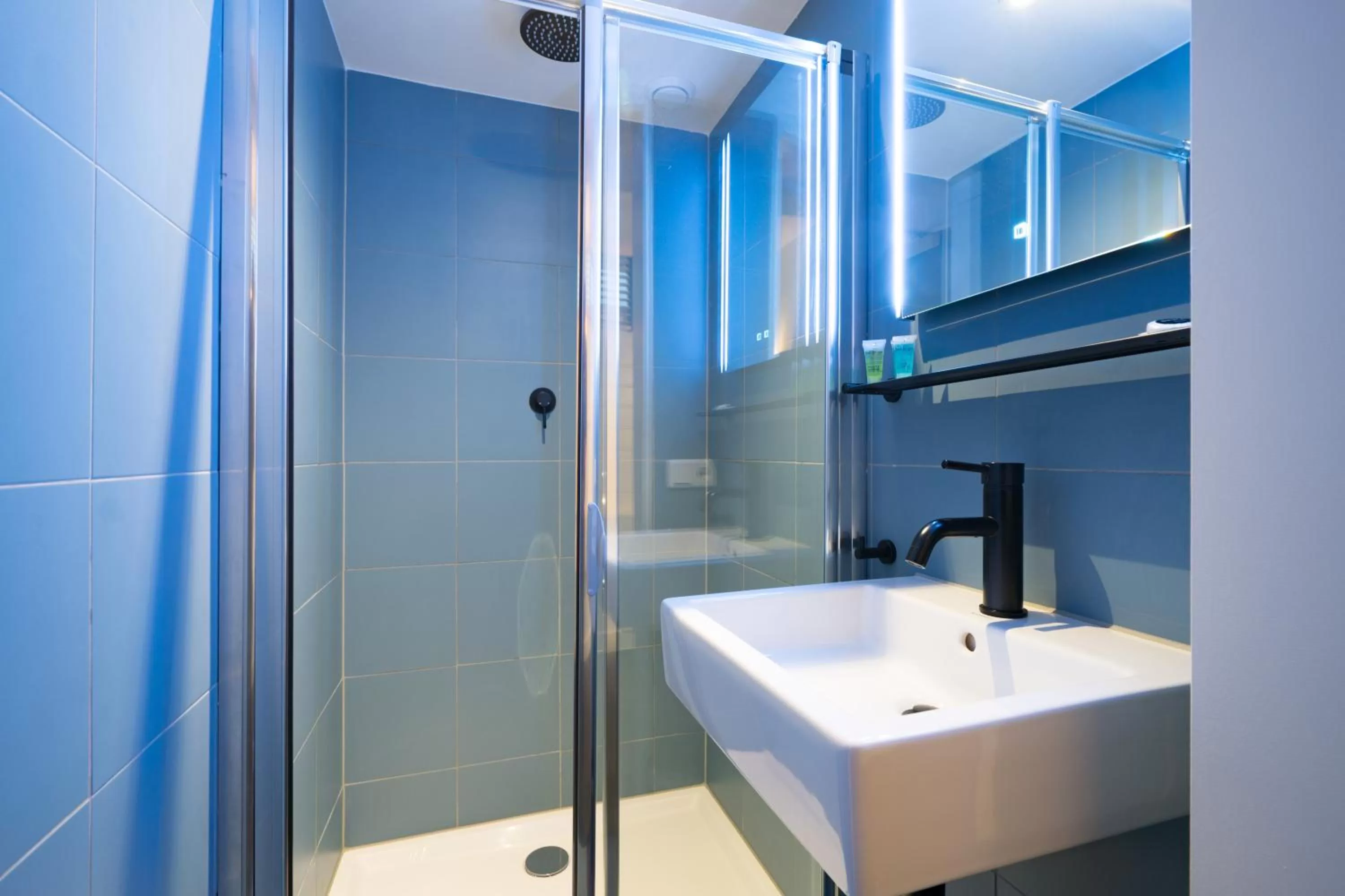 Bathroom in Amistad hotel