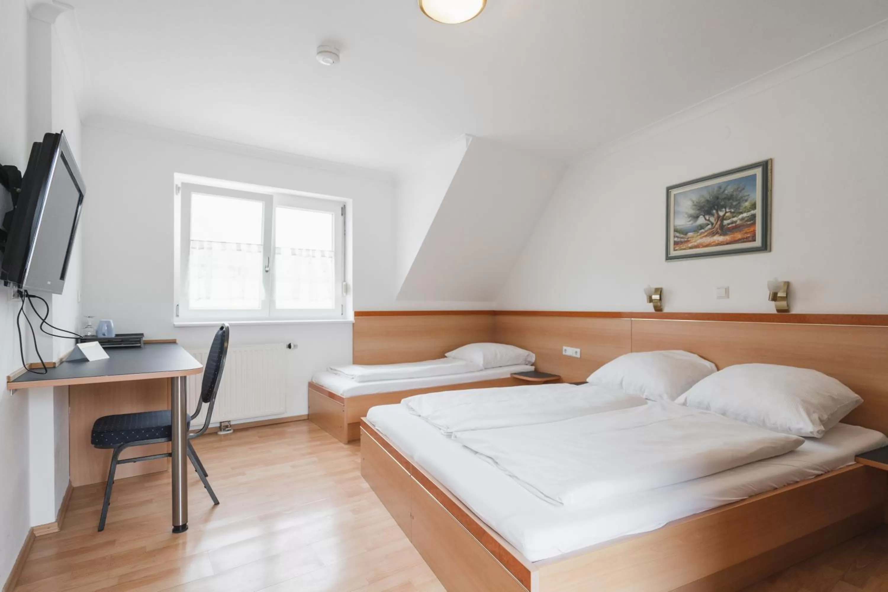 Bed in Park Hotel & Gästehaus Rust